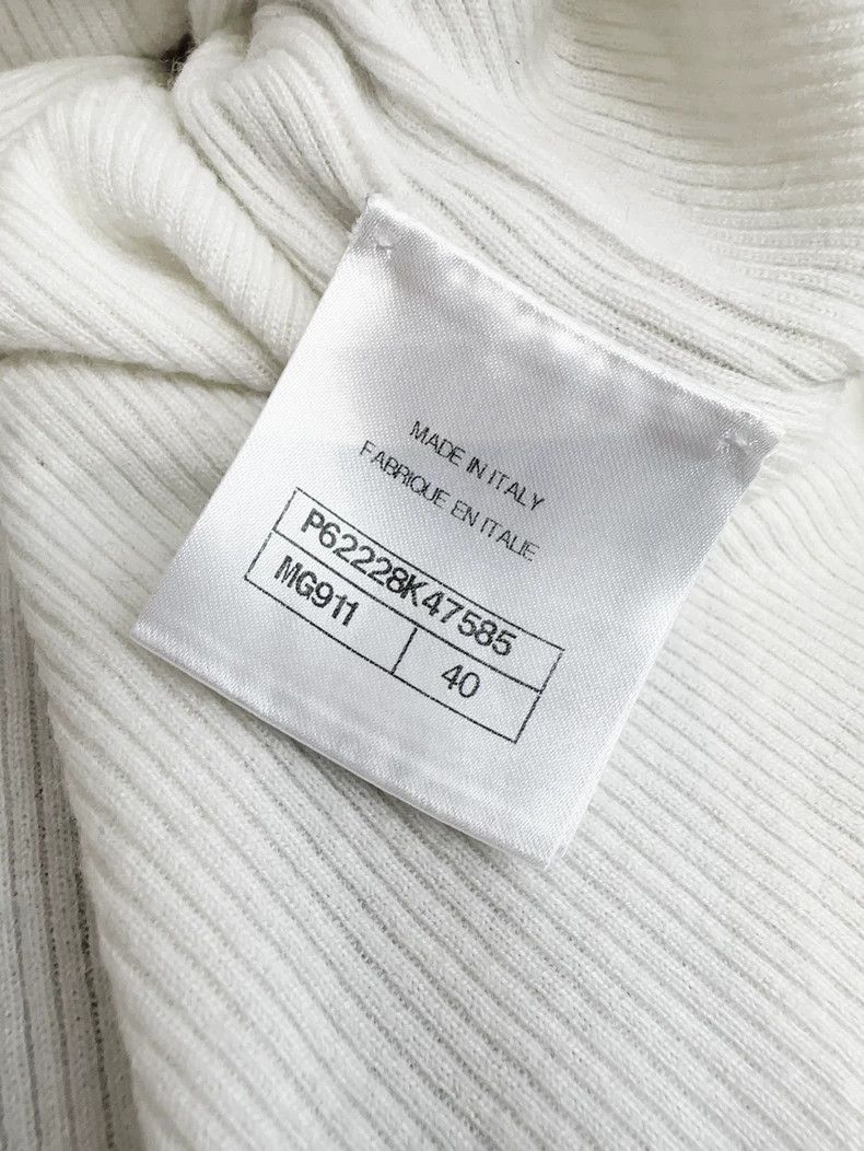 Chanel Chanel Logo on both sides white black border round neck lo Size S / US 4 / IT 40 - 7 Thumbnail