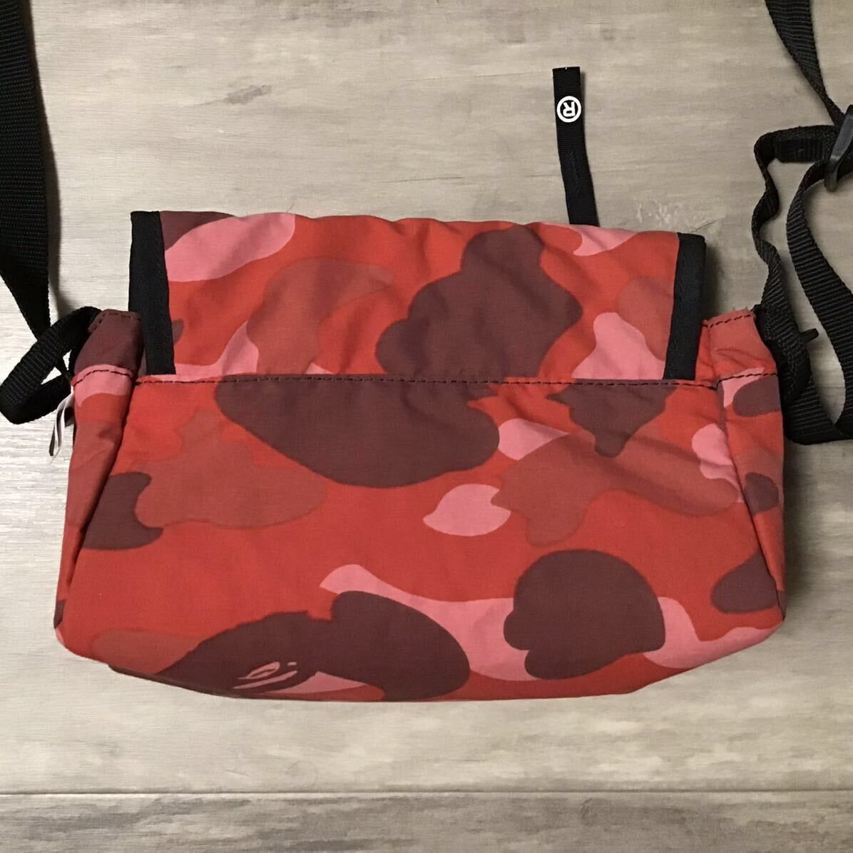 Bape × Nigo BAPE Pharrell camo shoulder bag a bathing ape NIGO Red camo Size ONE SIZE - 4 Thumbnail