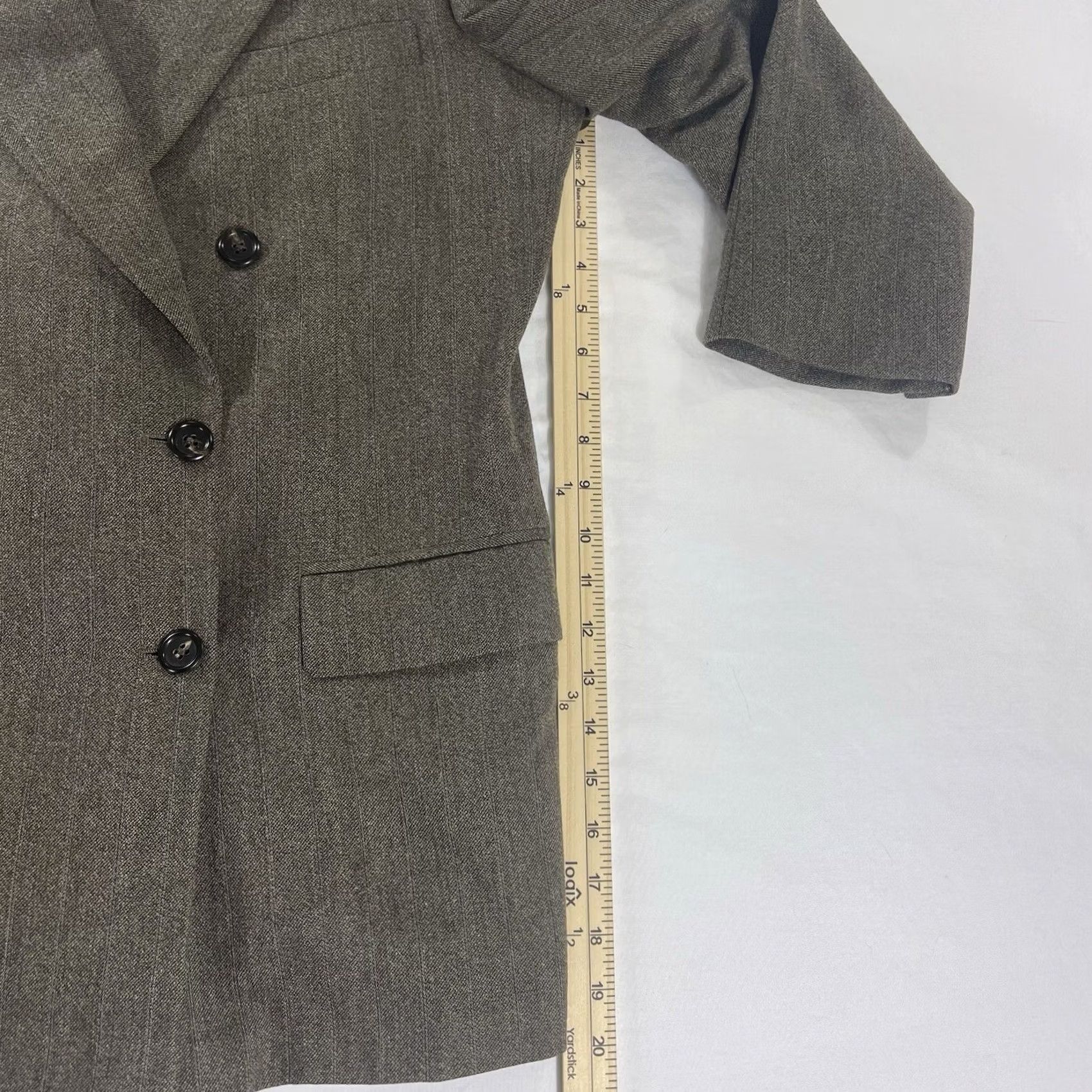 Neiman Marcus VINTAGE Neiman Marcus Blazer Jacket Men 40R Double-Breasted Pinstripe Gray 3-Button Sports Style 1990s Mens Size 40R - 6 Thumbnail