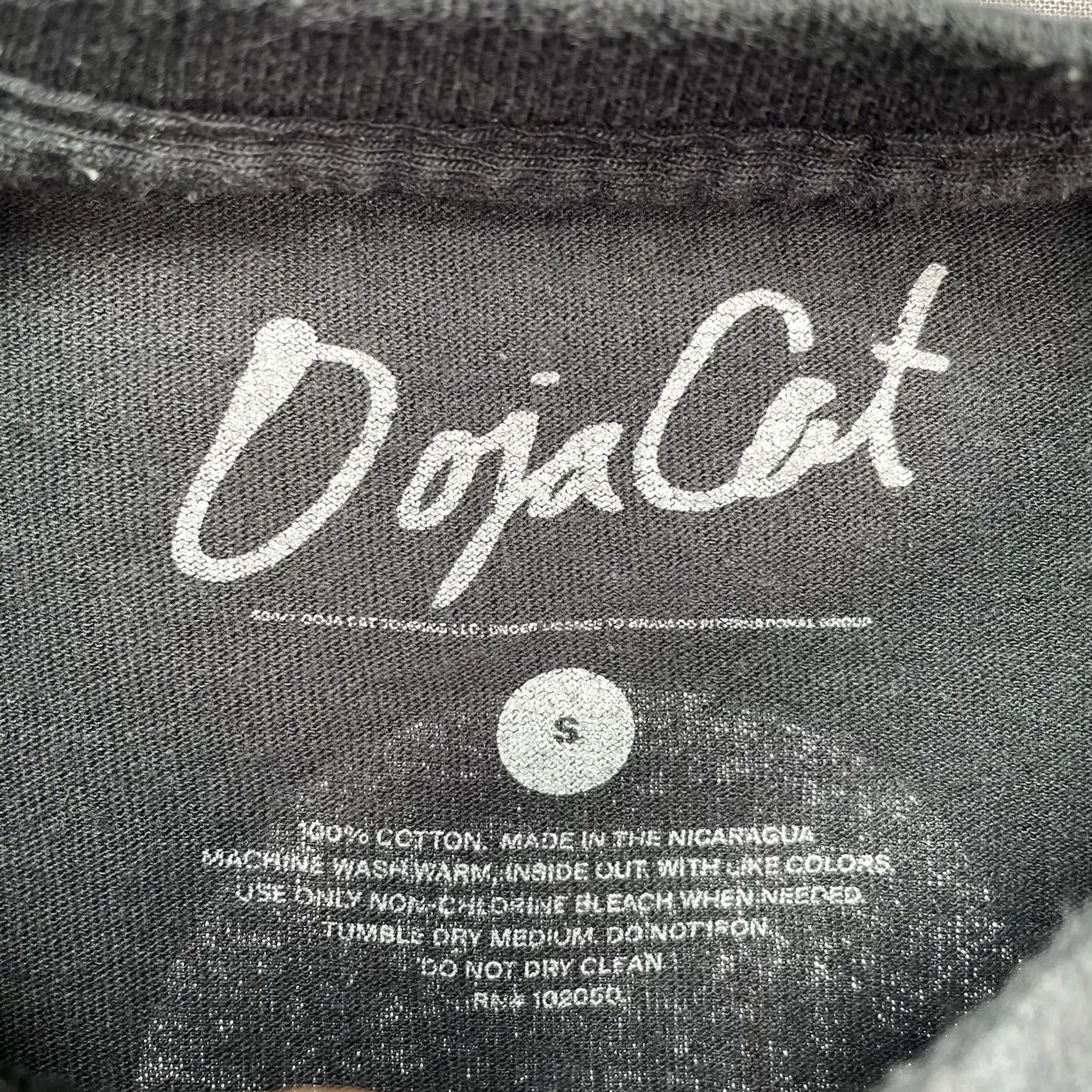 Vintage Doja Cat Shirt T-Shirt Doja Cat Black Coachella 2022 Indio California Summer S Mens Boys Womens Unisex Adults Cat Festival Summer Shirt Size US S / EU 44-46 / 1 - 2 Thumbnail