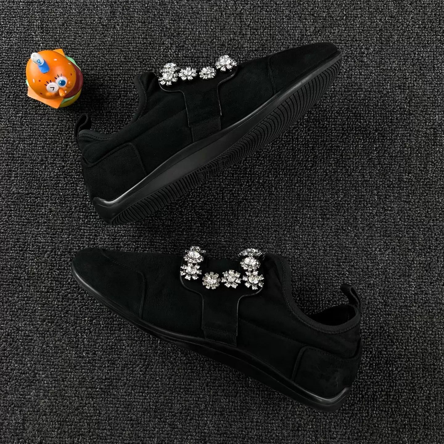 Roger Vivier Roger Vivier crystal buckle casual sneakers 37.5 Size US 7 / IT 37 - 3 Thumbnail