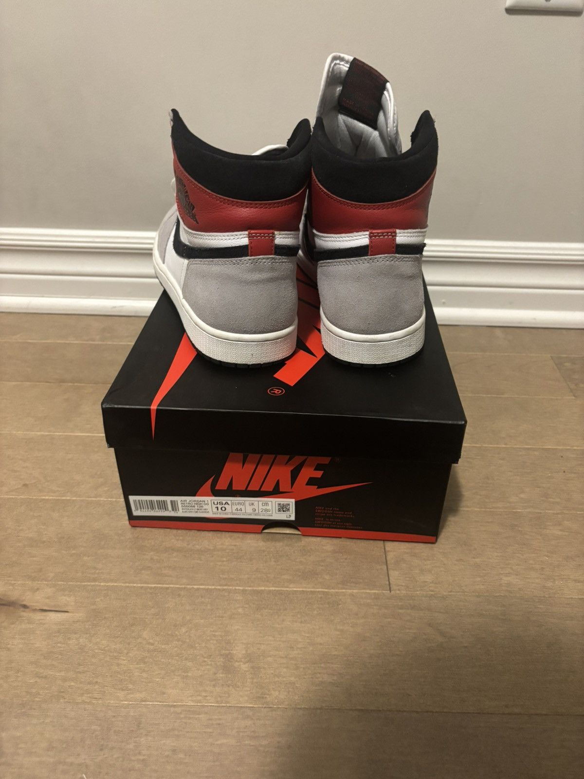 Jordan Brand Jordan 1 smoke grey Size US 10 / EU 43 - 5 Thumbnail