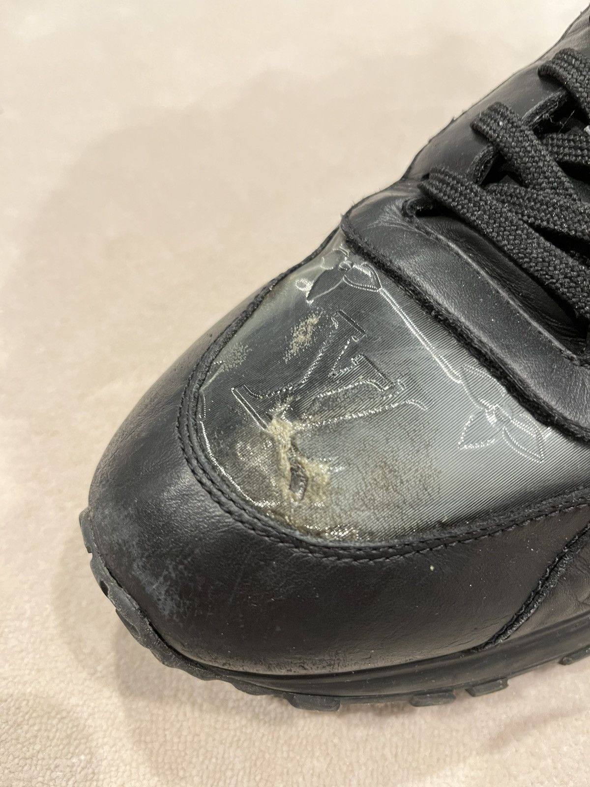 Louis Vuitton Louis Vuitton Run Away trainers Size US 10.5 / EU 43-44 - 6 Thumbnail
