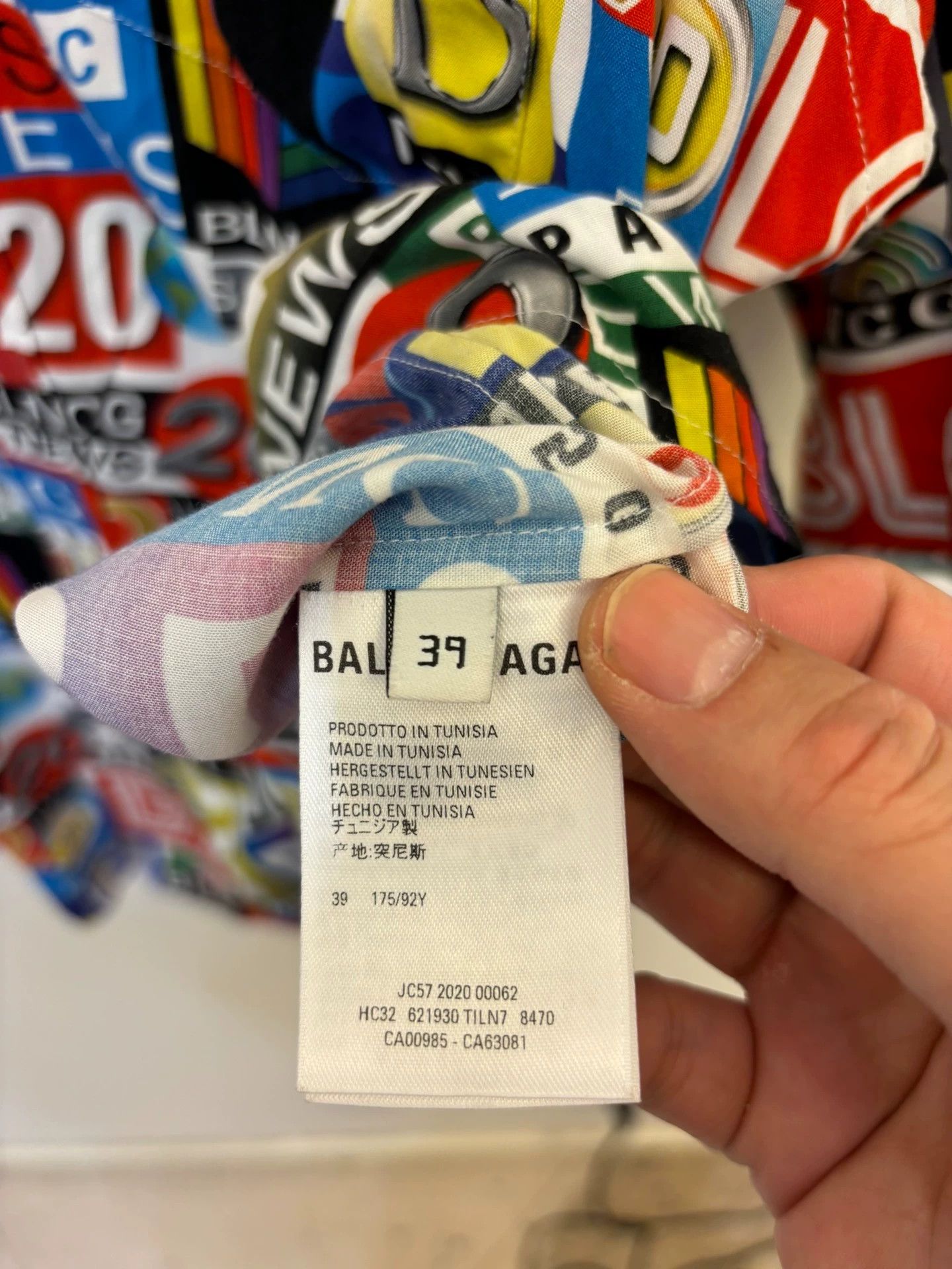 Balenciaga Balenciaga News Channel Logo Oversized Shirt 39 (M) 95% New Size US M / EU 48-50 / 2 - 7 Thumbnail