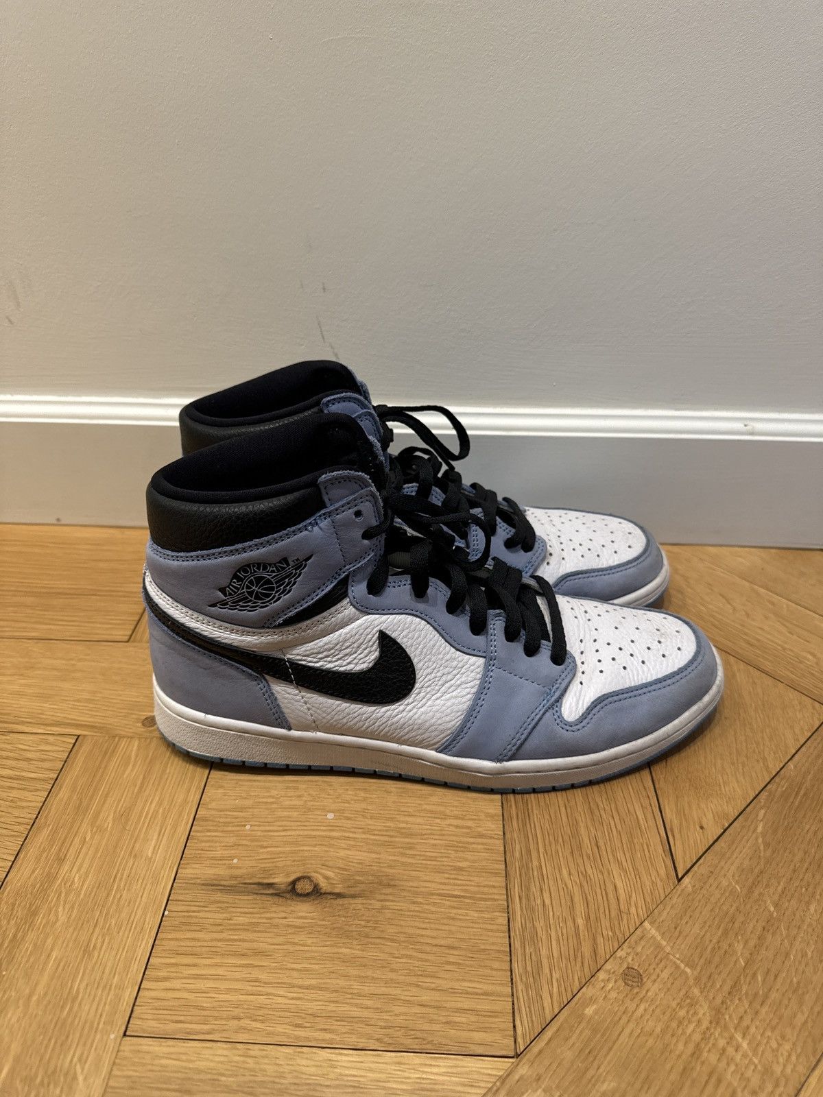 Jordan Brand Air Jordan 1 University Blue Size US 11.5 / EU 44-45 - 1 Thumbnail