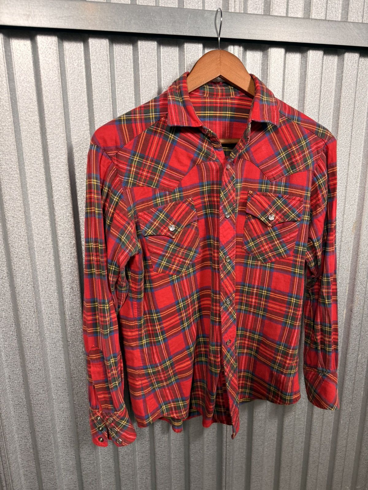 Other Vintage Red Plaid Pearl Snap Western Button Up Shirt Size US M / EU 48-50 / 2 - 7 Thumbnail
