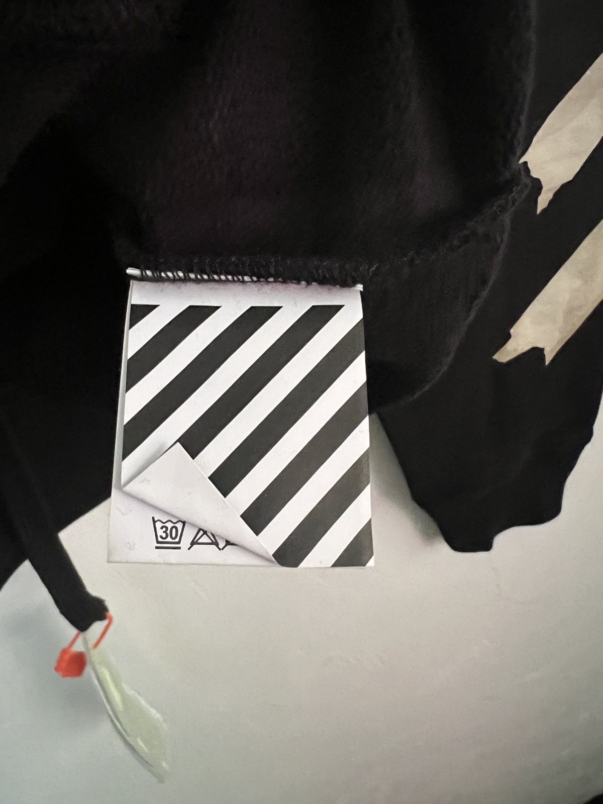 Off-White Off white tape arrow crewneck sweater Size US S / EU 44-46 / 1 - 4 Thumbnail