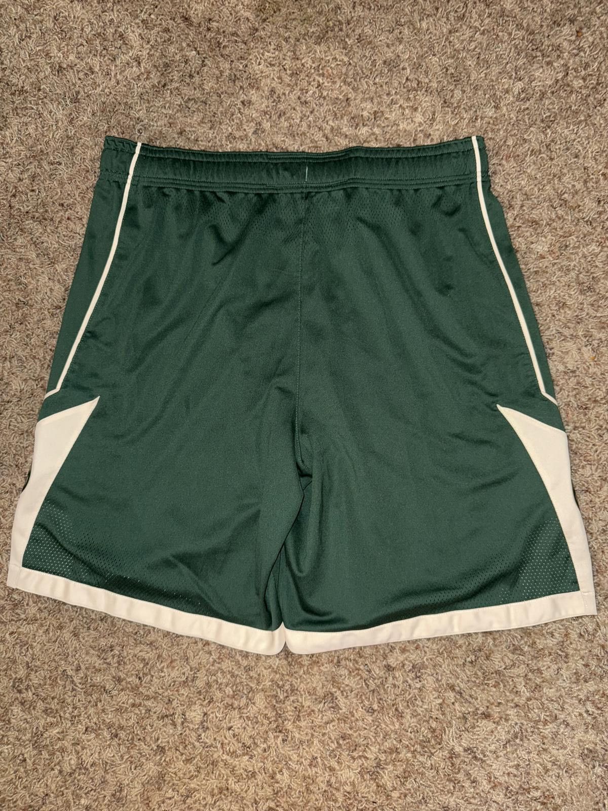 Nike Nike Men’s Authentic Milwaukee Bucks Shorts Team Issue Pro NBA Basketball Shorts Size US 36 / EU 52 - 3 Thumbnail