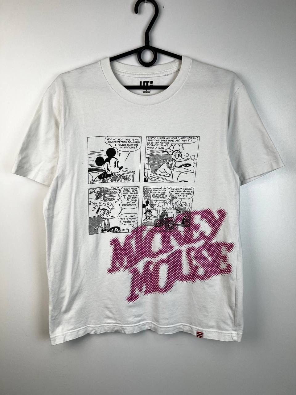 Mickey Mouse × Uniqlo Mickey Mouse Uniqlo movie t-shirts size S Size US S / EU 44-46 / 1 - 1 Thumbnail