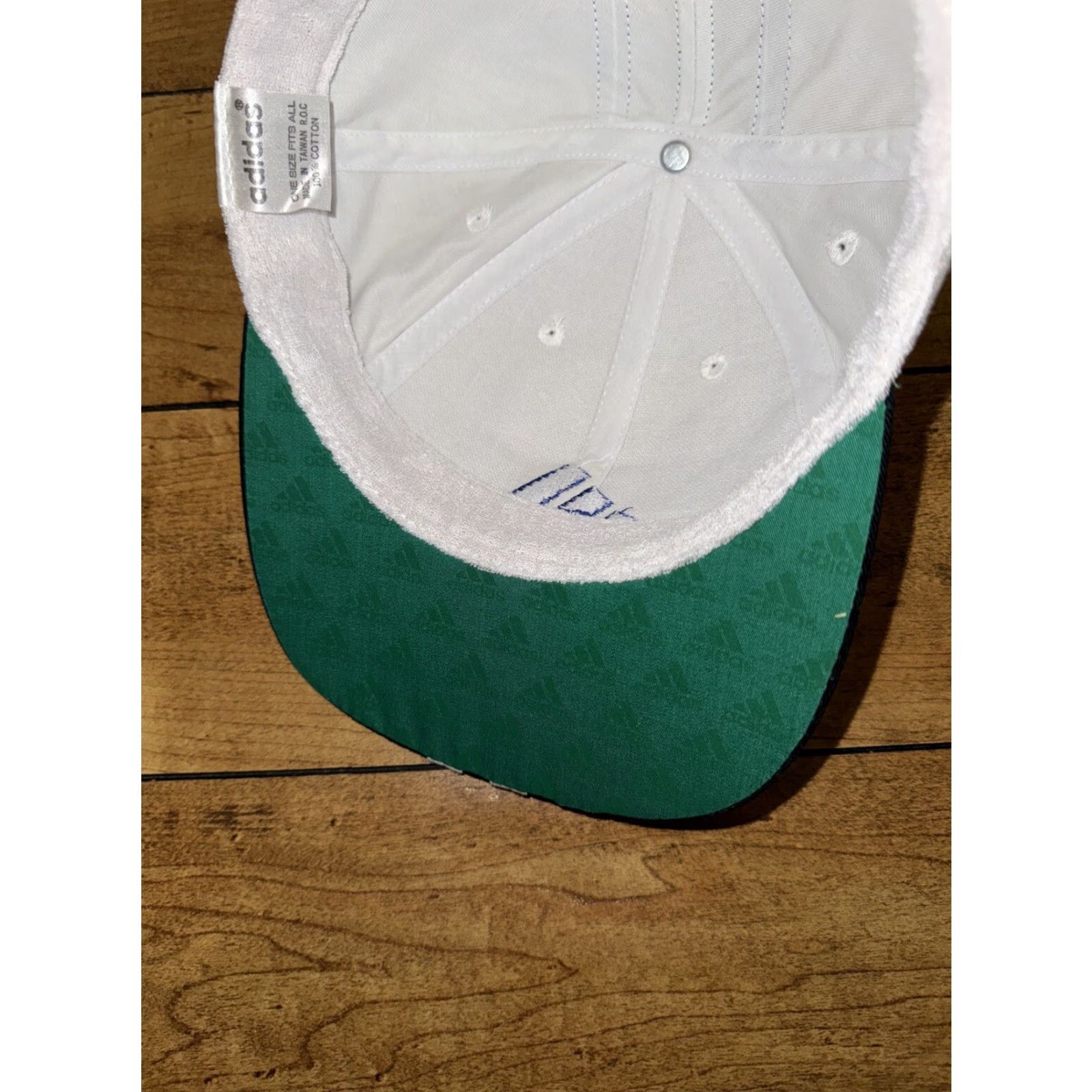 Adidas VINTAGE Adidas 5 Panel Hat Adjustable SnapBack Mens One Size White Snapback Hat Adjustable Size ONE SIZE - 4 Thumbnail