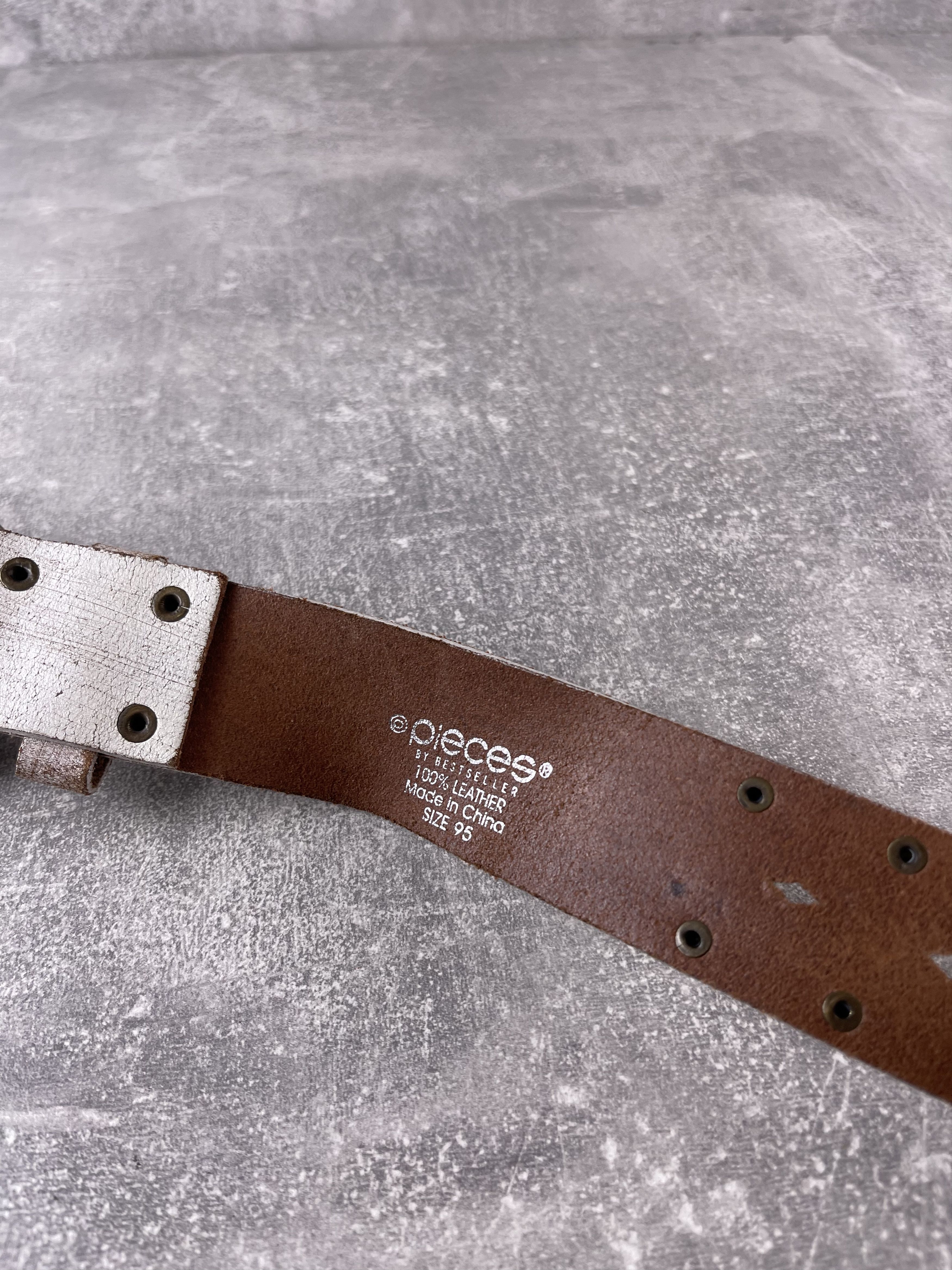 Seditionaries Y2K vintage faded leather belt big metal buckle Size ONE SIZE - 4 Thumbnail