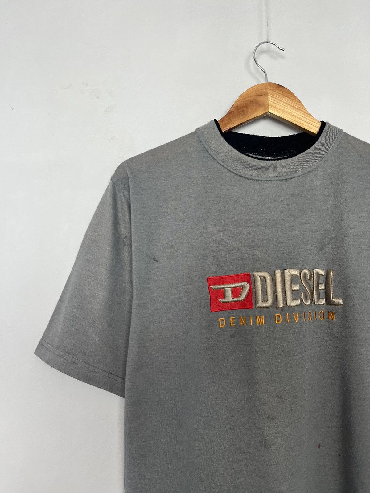 Diesel × Vintage Diesel Avant Garde Vintage Big Logo Y2K Tee Shirt Size US L / EU 52-54 / 3 - 2 Thumbnail