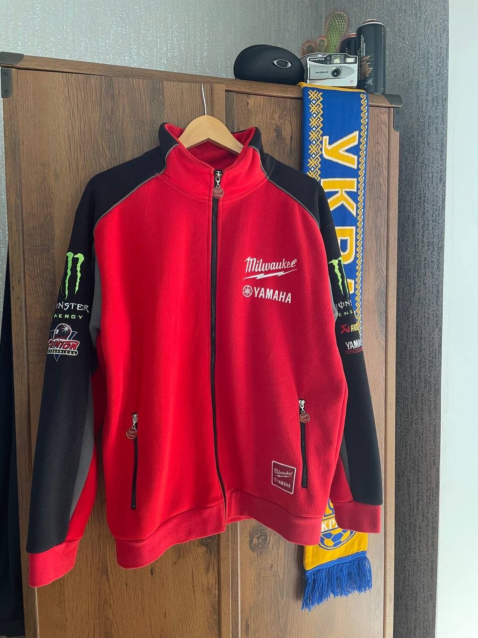 Yamaha Vintage Yamaha Milwaukee Moto Fleece Red Jacket Size US L / EU 52-54 / 3 - 1 Thumbnail
