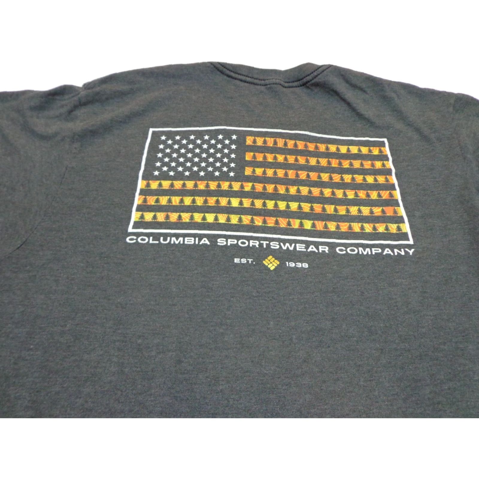 Vintage Columbia Sportswear Company American Flag Heather Gray T-Shirt Size Large Size US L / EU 52-54 / 3 - 2 Thumbnail