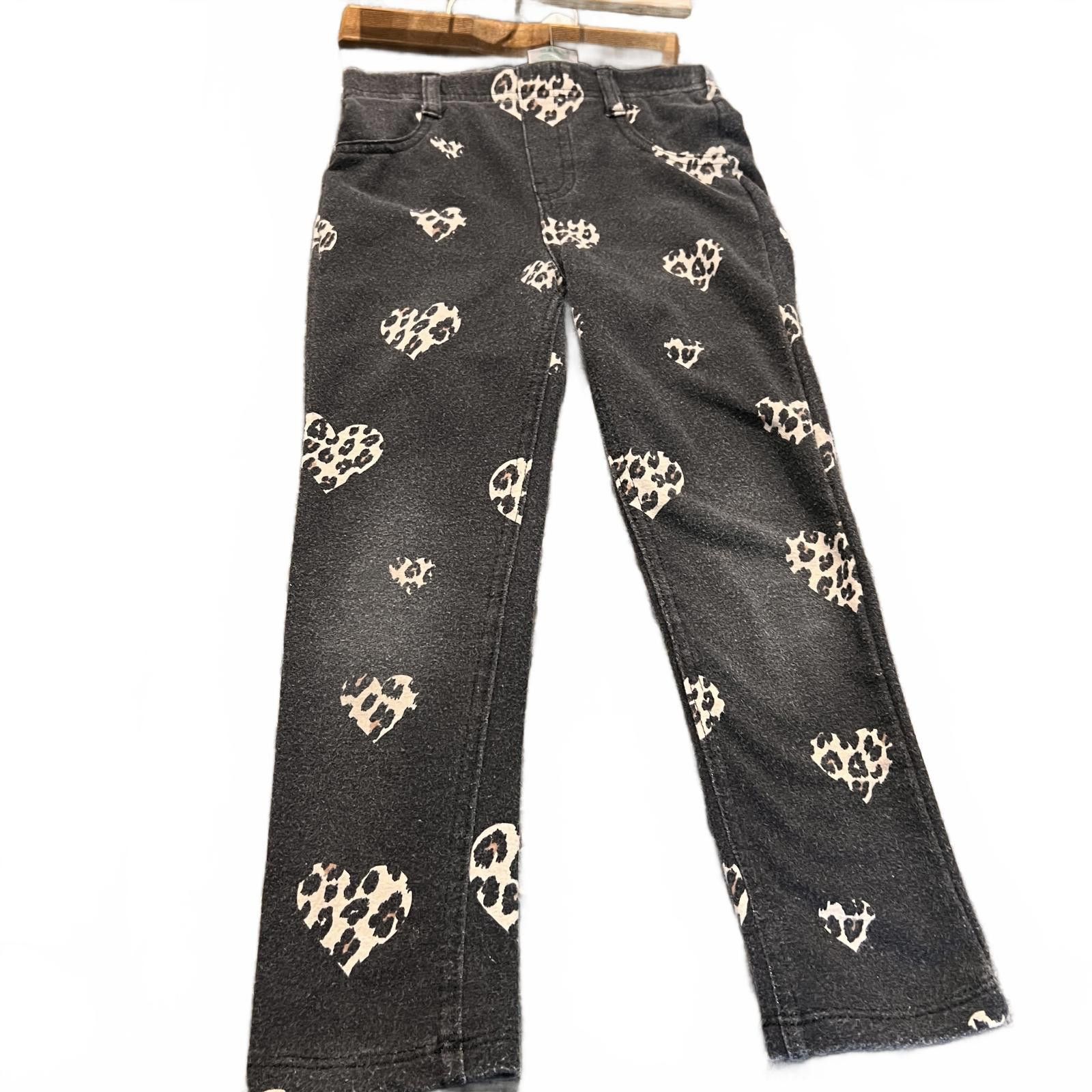 Other Garanimals Kids Black Pants with Leopard Heart Print Size 5T Size ONE SIZE - 1 Thumbnail