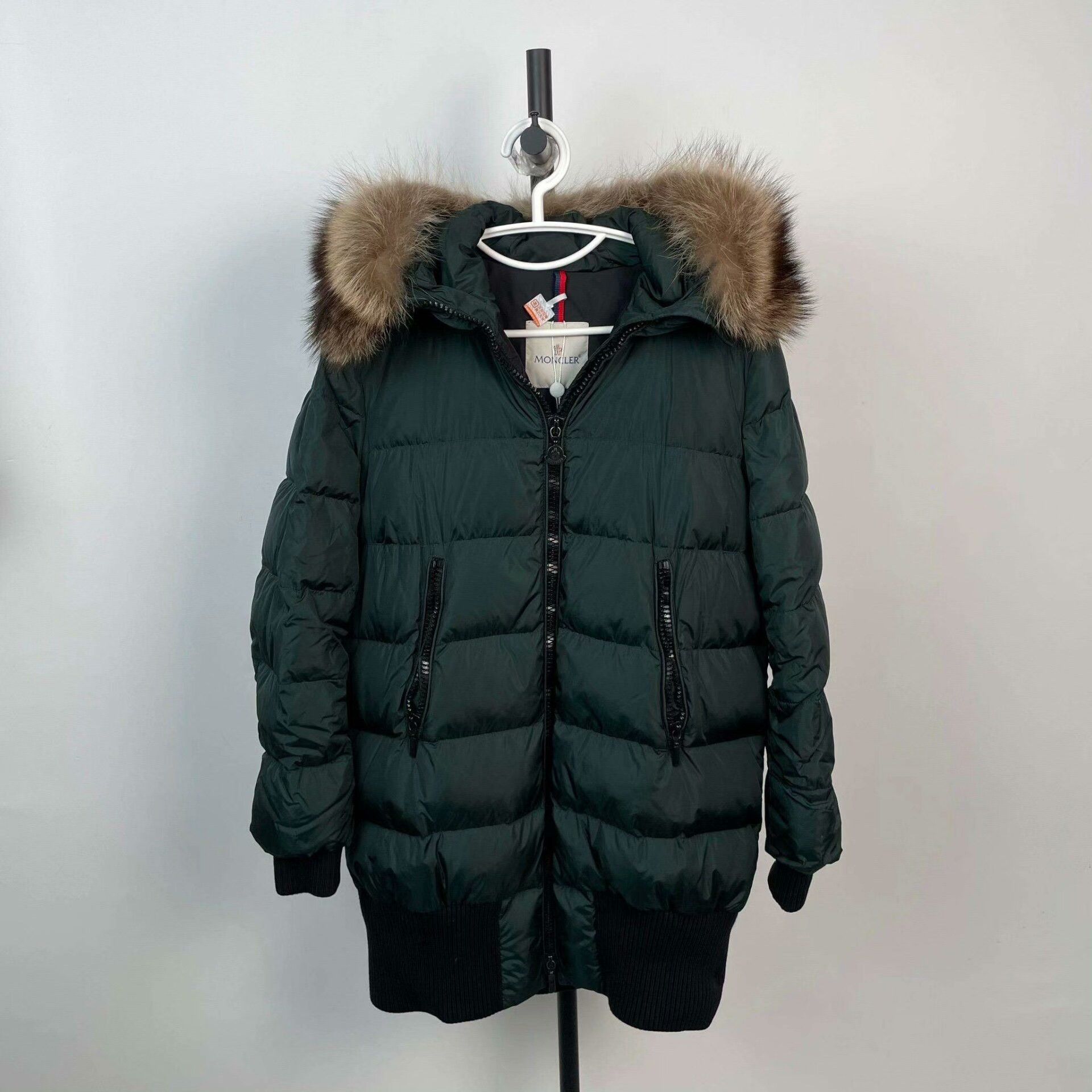 Moncler Moncler Size 2 Mid-Length Down Jacket Size M / US 6-8 / IT 42-44 - 1 Thumbnail