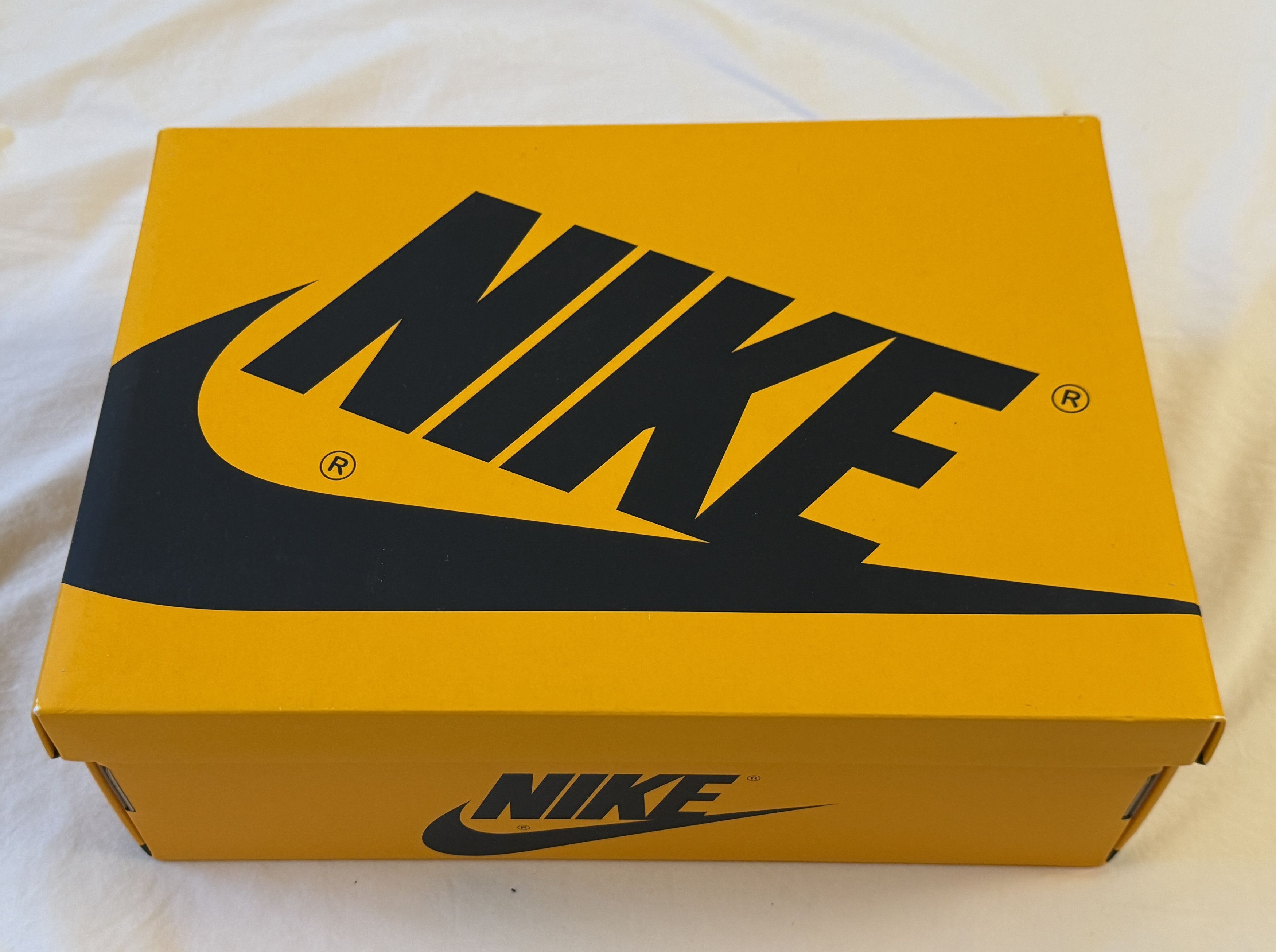 Jordan Brand Jordan 1 High OG Taxi - Men's Size 8 Size US 8 / EU 41 - 9 Thumbnail