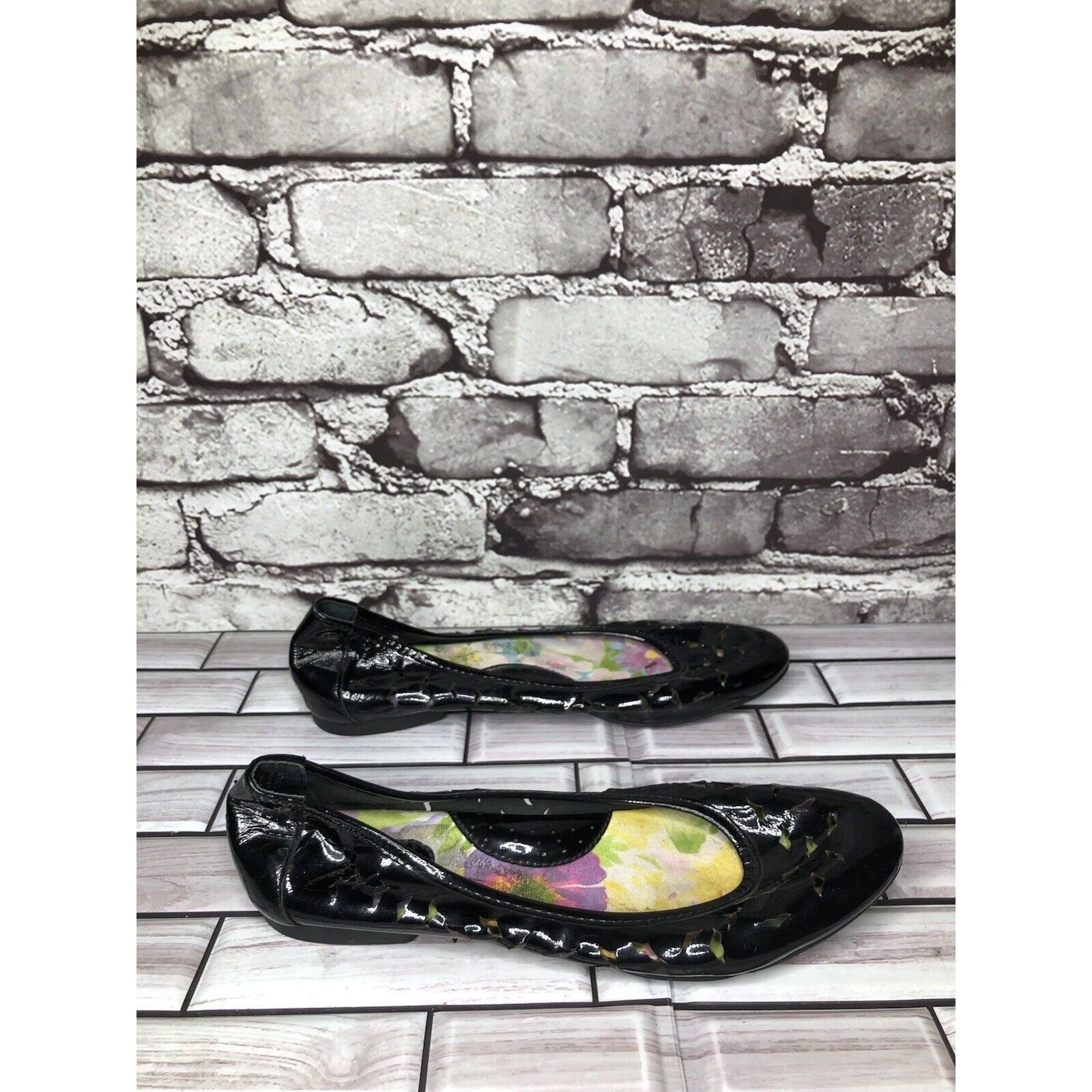 Born Born Black Patent Leather Perforated Ballet Flats Shoes Wome Size US 6 / IT 36 - 3 Thumbnail