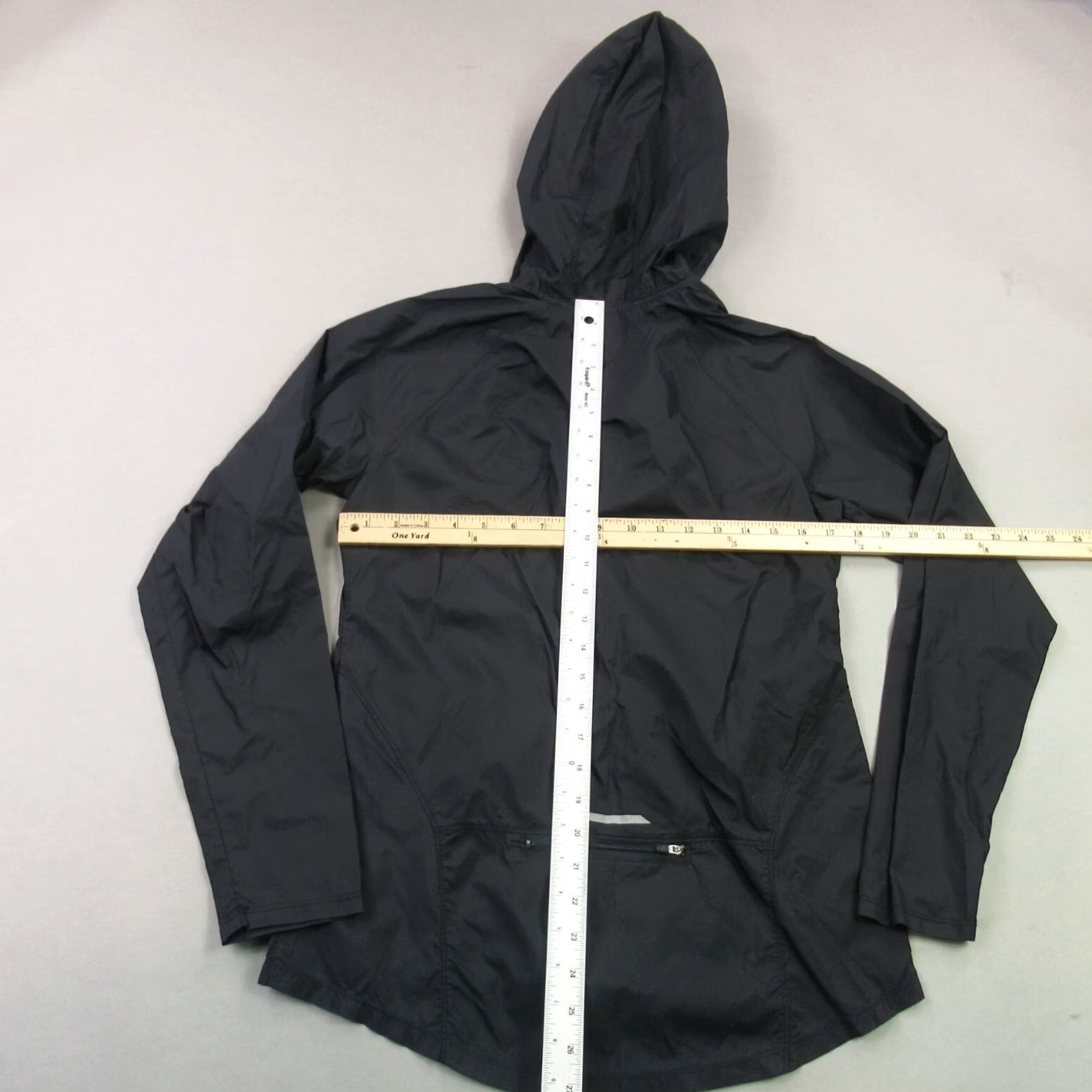 Champion Champion Jacket Womens Small Petite Long Sleeve Full Zip Pockets Lightweight Windbreaker Black 90s Optional? Size S / US 4 / IT 40 - 5 Thumbnail