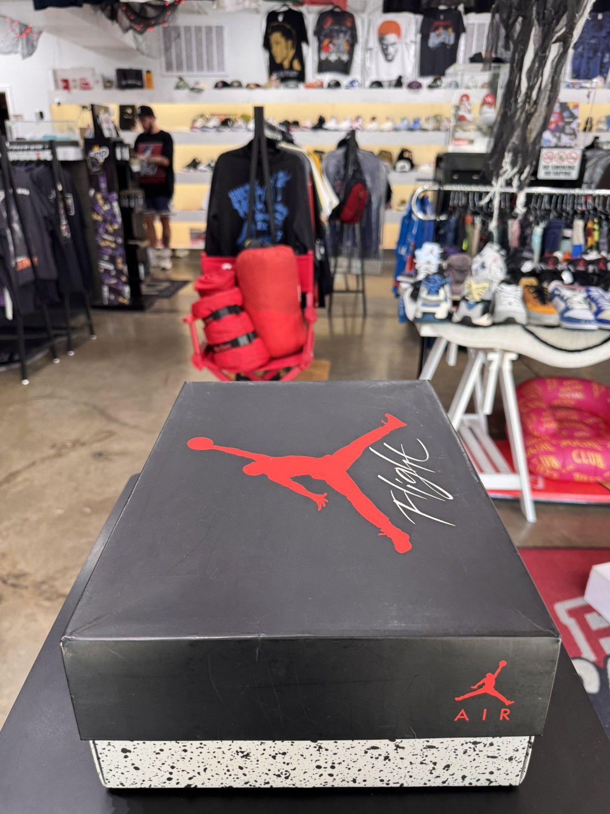 Air Jordan 4 Royalty Size 12 (2017)