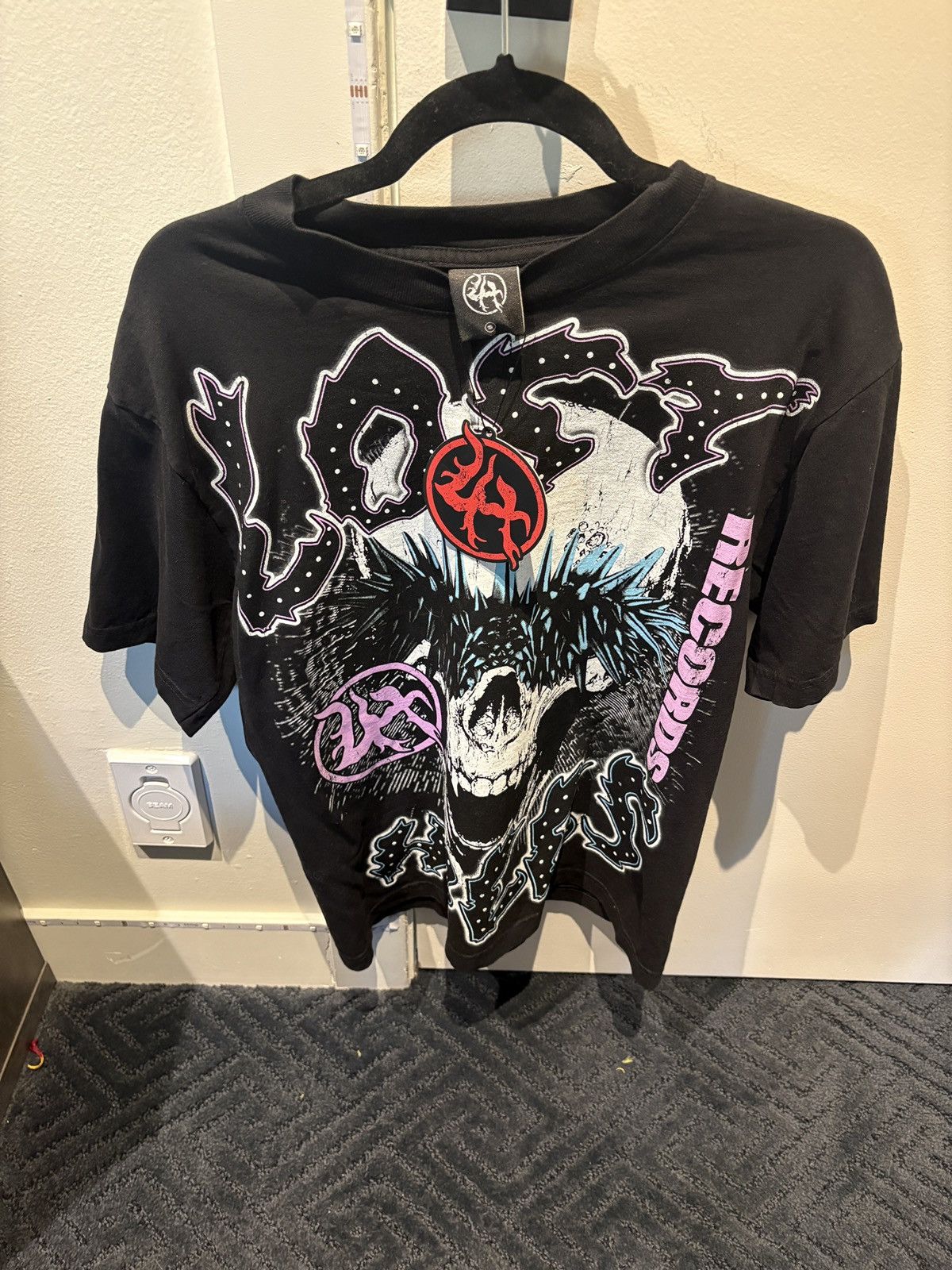 Lost hills Brand new lost hills tee Size US M / EU 48-50 / 2 - 1 Thumbnail