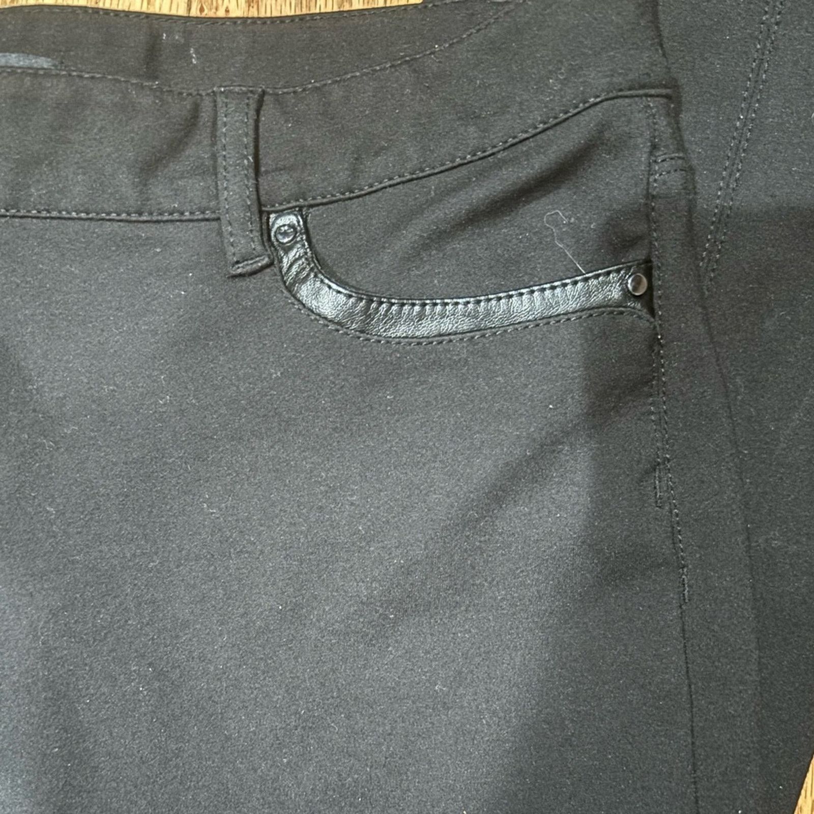 White House Black Market WHBM Black Faux Leather Trim Skinny Leg Pants Sz 10R Size 30" / US 8 / IT 44 - 5 Thumbnail
