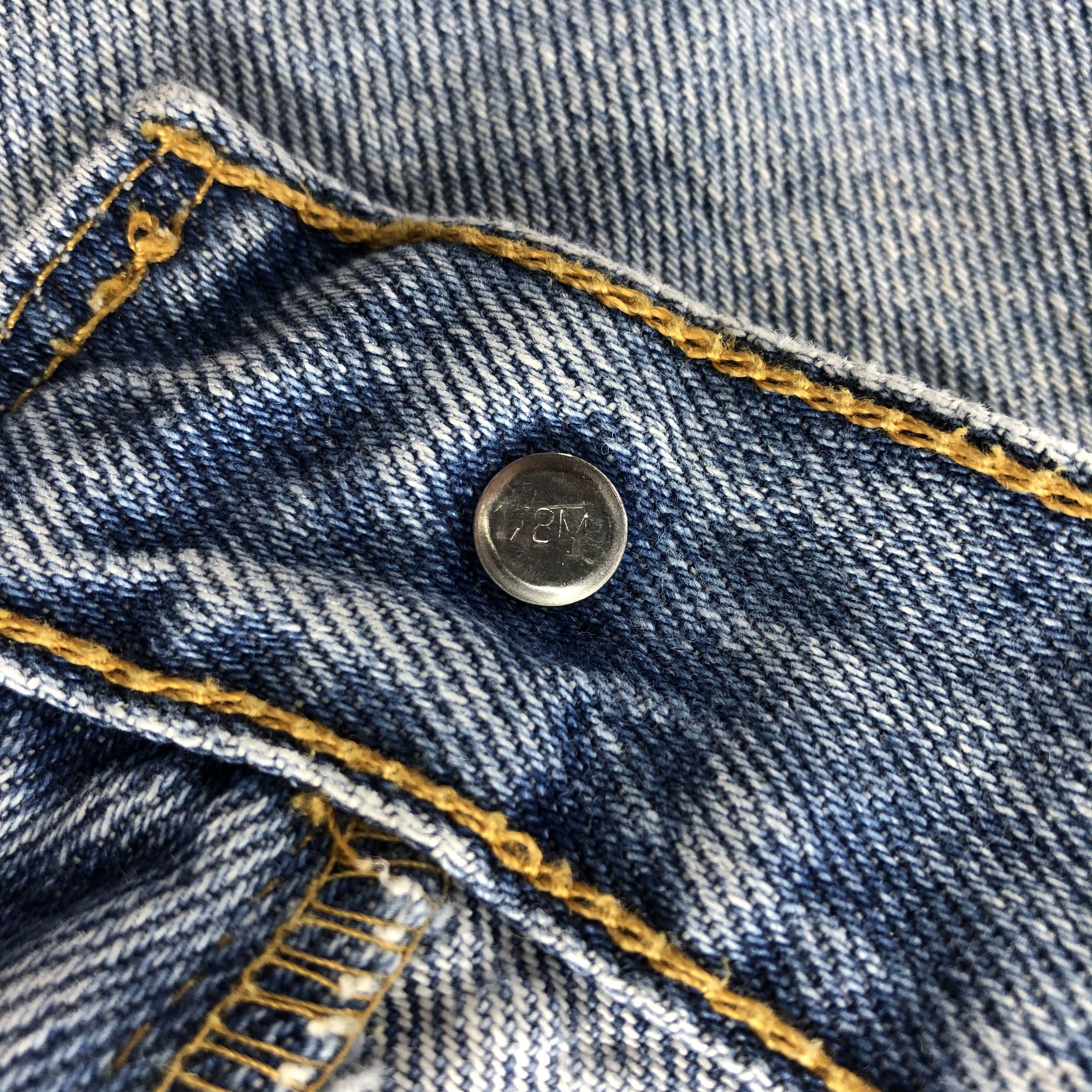 Levi's Vintage Blue Wash Levis 550 Jeans-J1619 Size US 36 / EU 52 - 9 Thumbnail