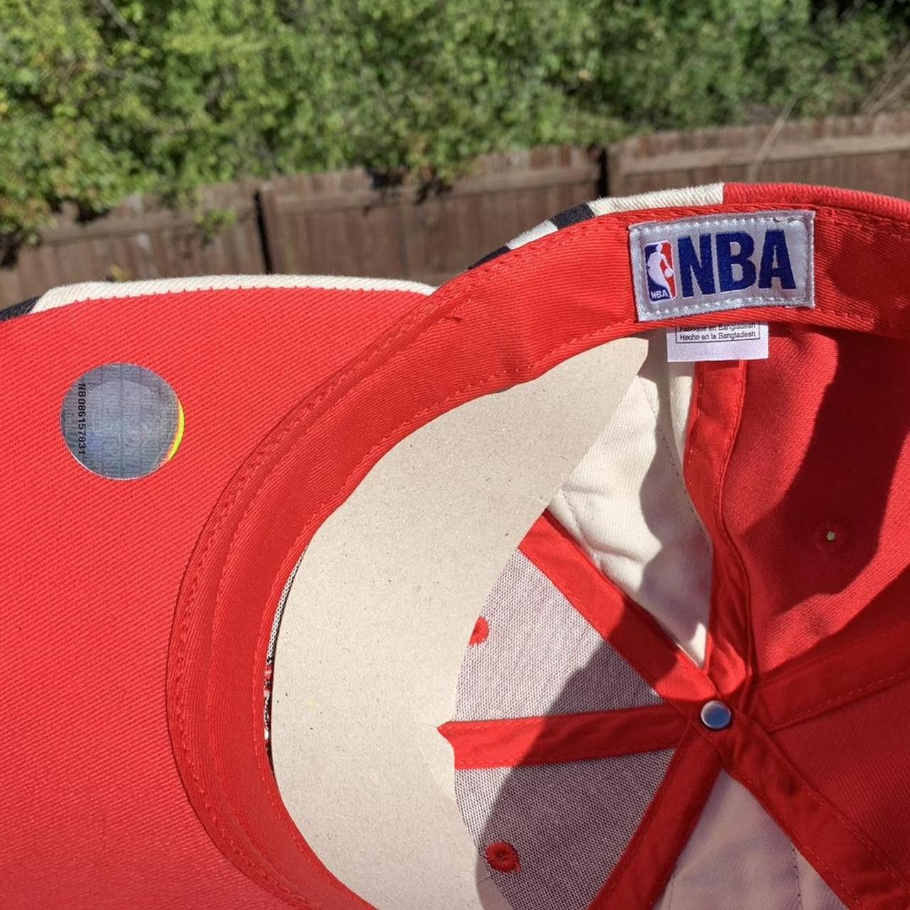 NBA Vintage 90s NBA Chicago Bulls Velcro Adjustable cap Size ONE SIZE - 4 Thumbnail