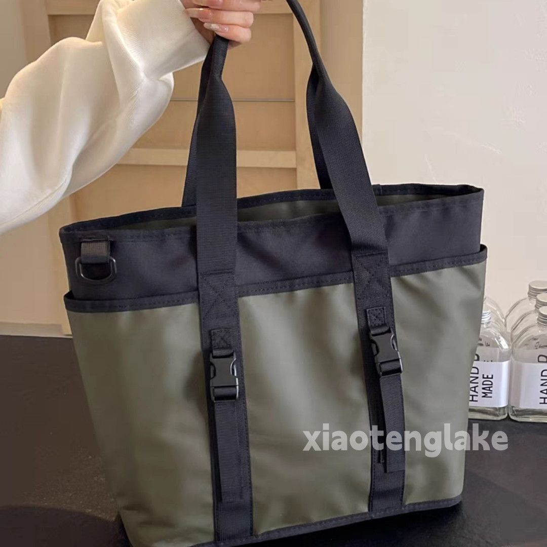 Designer × Japanese Brand military outdoor sports utility tote shoulder bag Size ONE SIZE - 1 Thumbnail