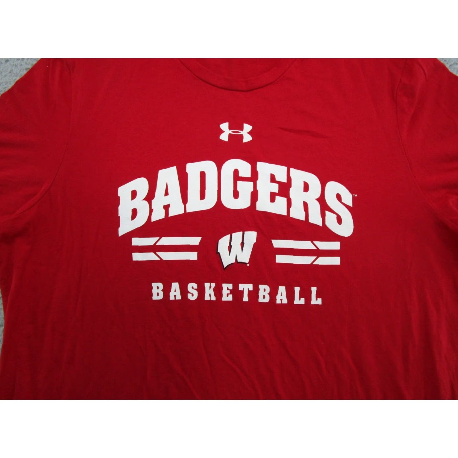 Under Armour Under Armour T-Shirt Wisconsin Badgers Basketball Double-Sided Size L Men Red NCAA Shirt Mens Size US L / EU 52-54 / 3 - 2 Thumbnail