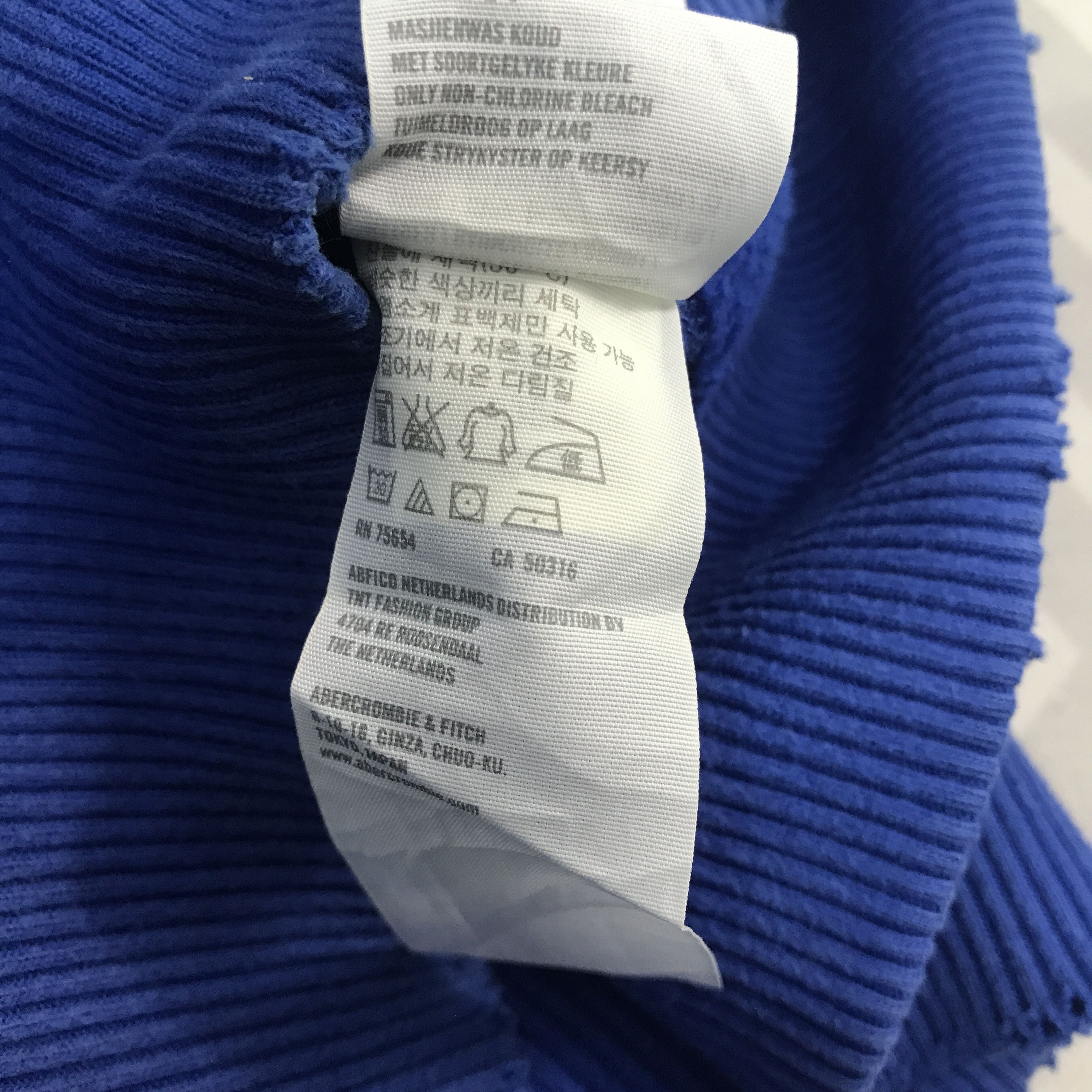 Abercrombie & Fitch × Vintage Vintage Abercrombie & Fitch Distressed blue hoodie Jacket Size US S / EU 44-46 / 1 - 11 Thumbnail