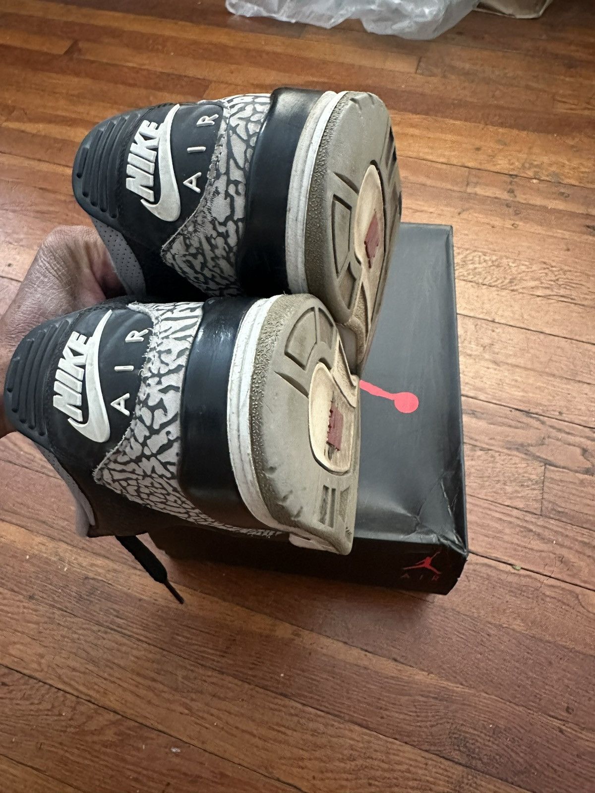 Jordan Brand × Nike Air jordan 3 retro og black cement Size US 11.5 / EU 44-45 - 7 Thumbnail