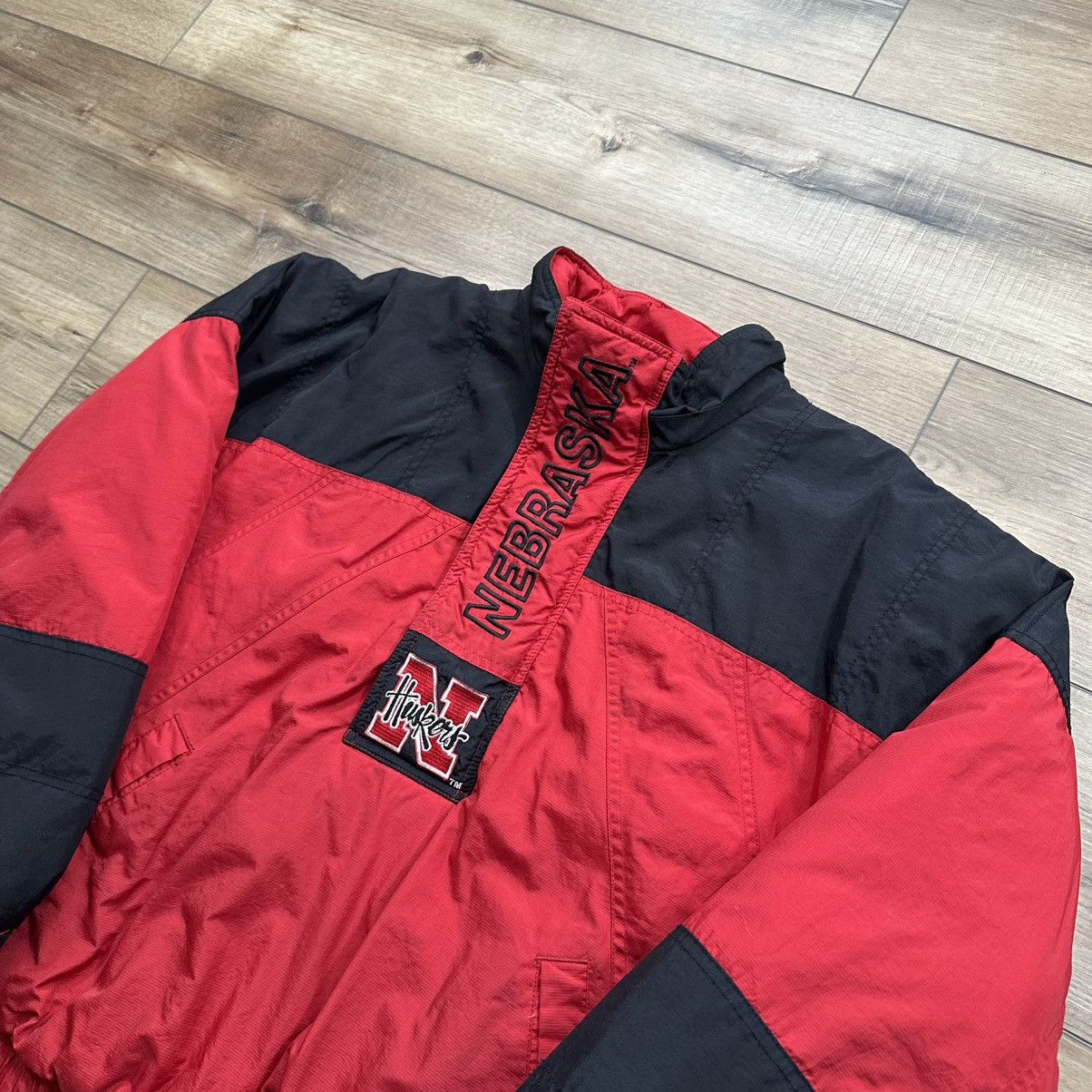Starter Vintage 2000s Starter Nebraska Red and Black Puffer Jacket Size US S / EU 44-46 / 1 - 4 Thumbnail