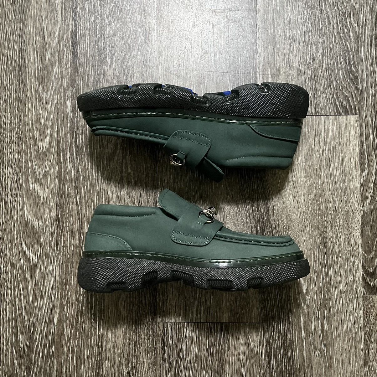Burberry [Avg. Resell: $416] Burberry Nubuck Creeper Clamp Loafers Size US 9 / EU 42 - 2 Thumbnail
