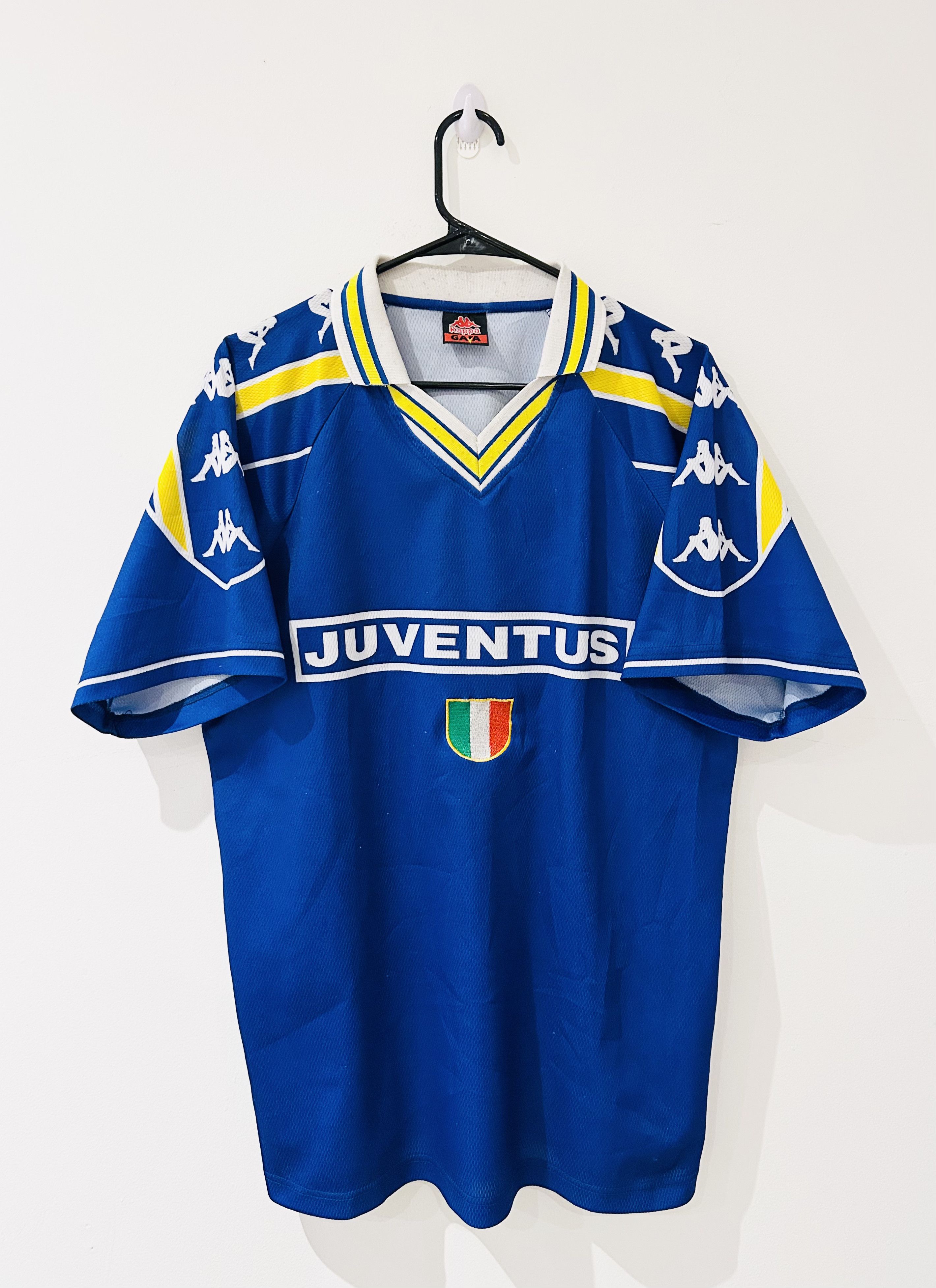 Kappa Juventus 1995/96 training jersey Size US L / EU 52-54 / 3 - 1 Thumbnail
