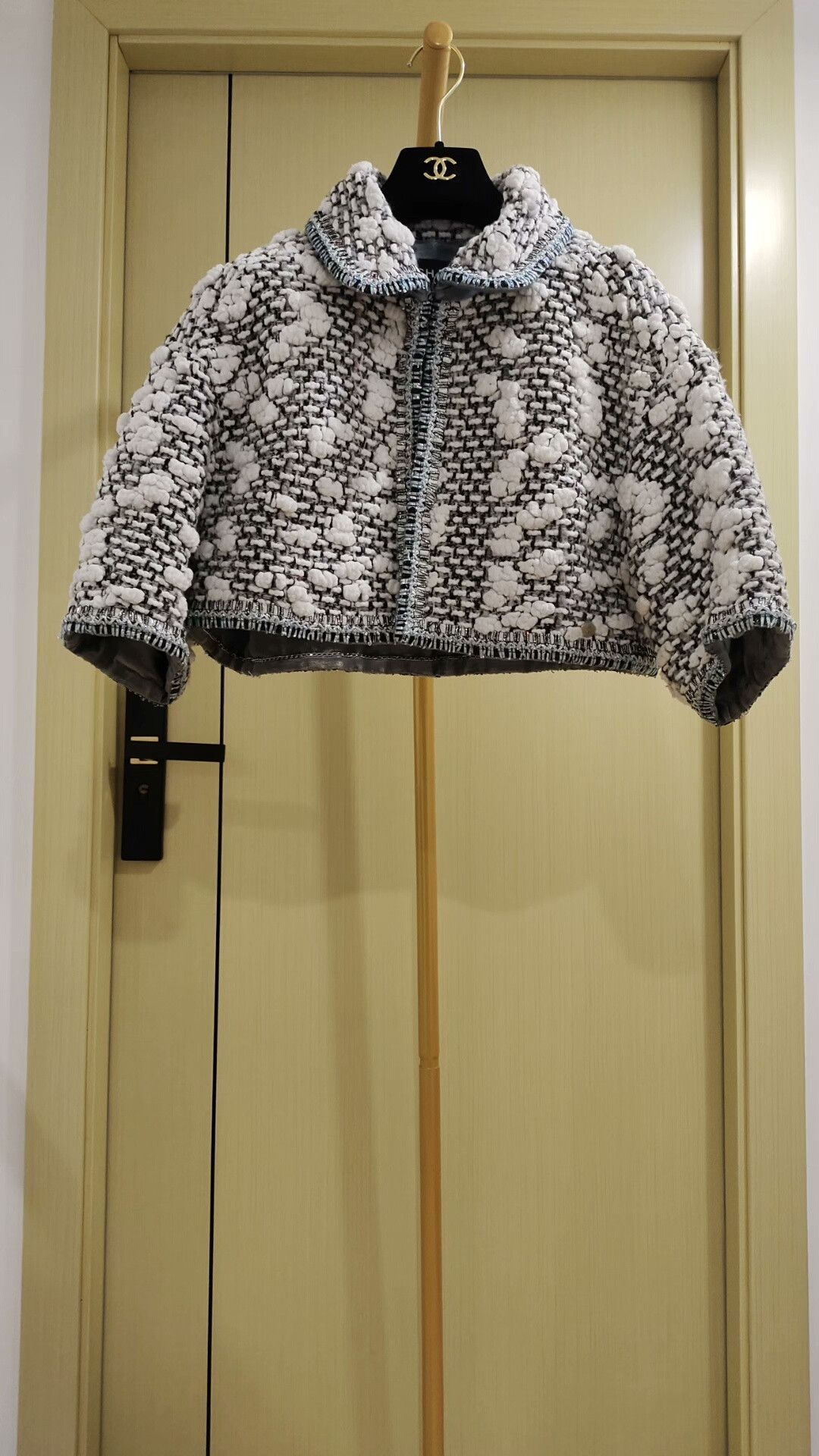 Chanel Chanel Cloud Cape Coat for Women Size XS / US 0-2 / IT 36-38 - 1 Thumbnail