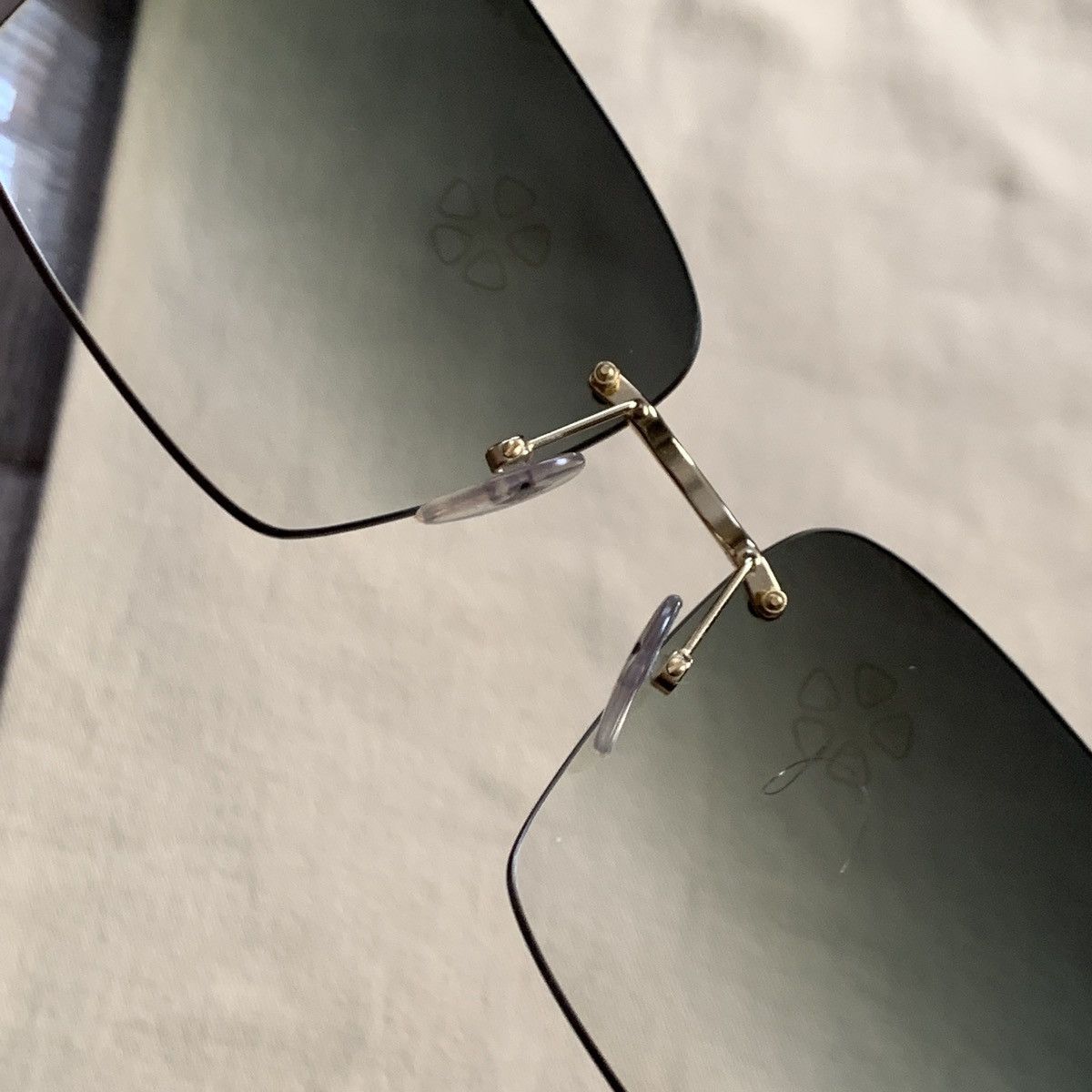 Louis Vuitton Louis Vuitton LV Monogram Gradient Z0589U Womens Sunglasses Size ONE SIZE - 13 Thumbnail
