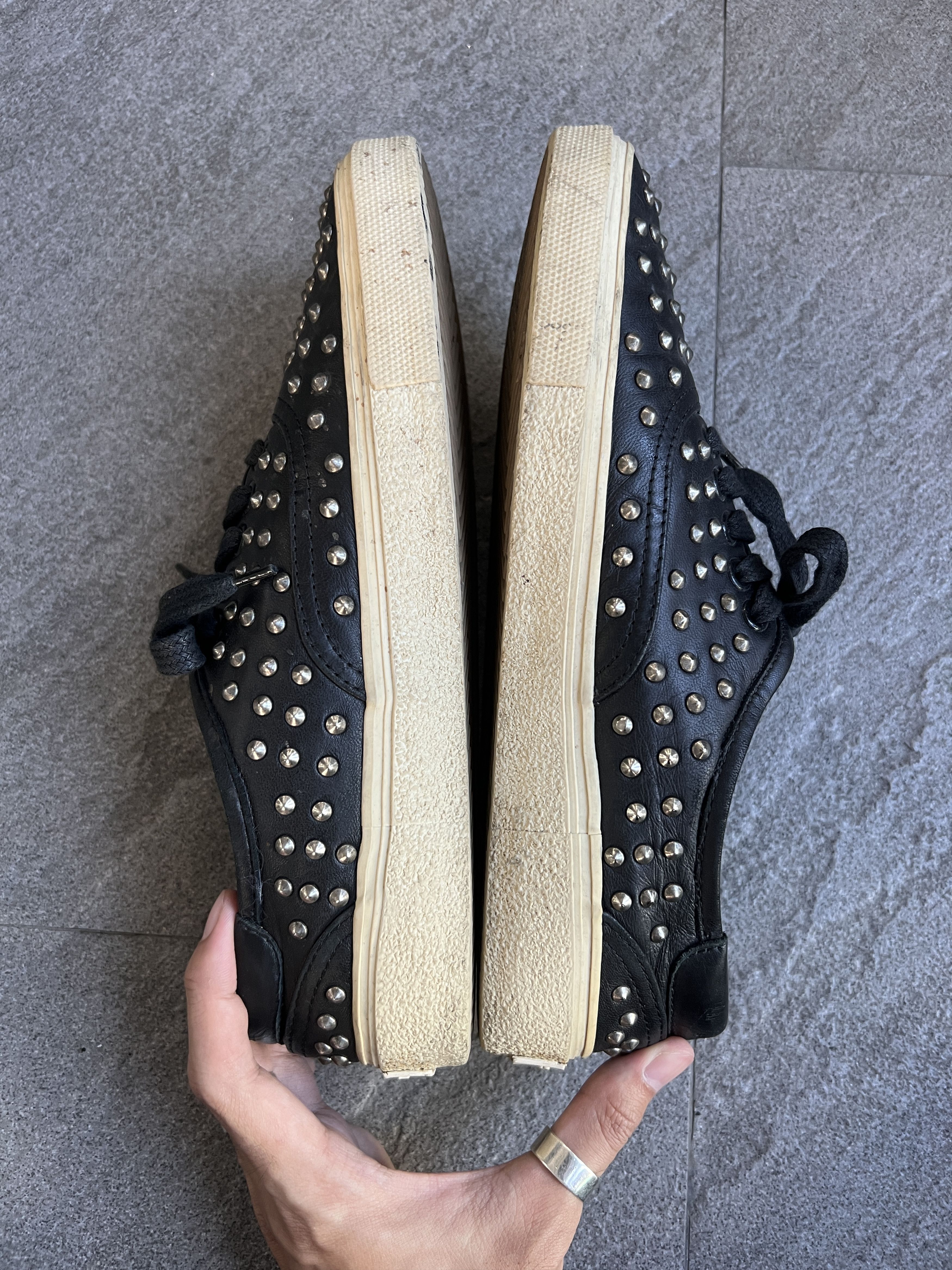 Saint Laurent Paris Saint Laurent Studded Leather Sneakers Black EU41 Size US 8 / EU 41 - 9 Thumbnail