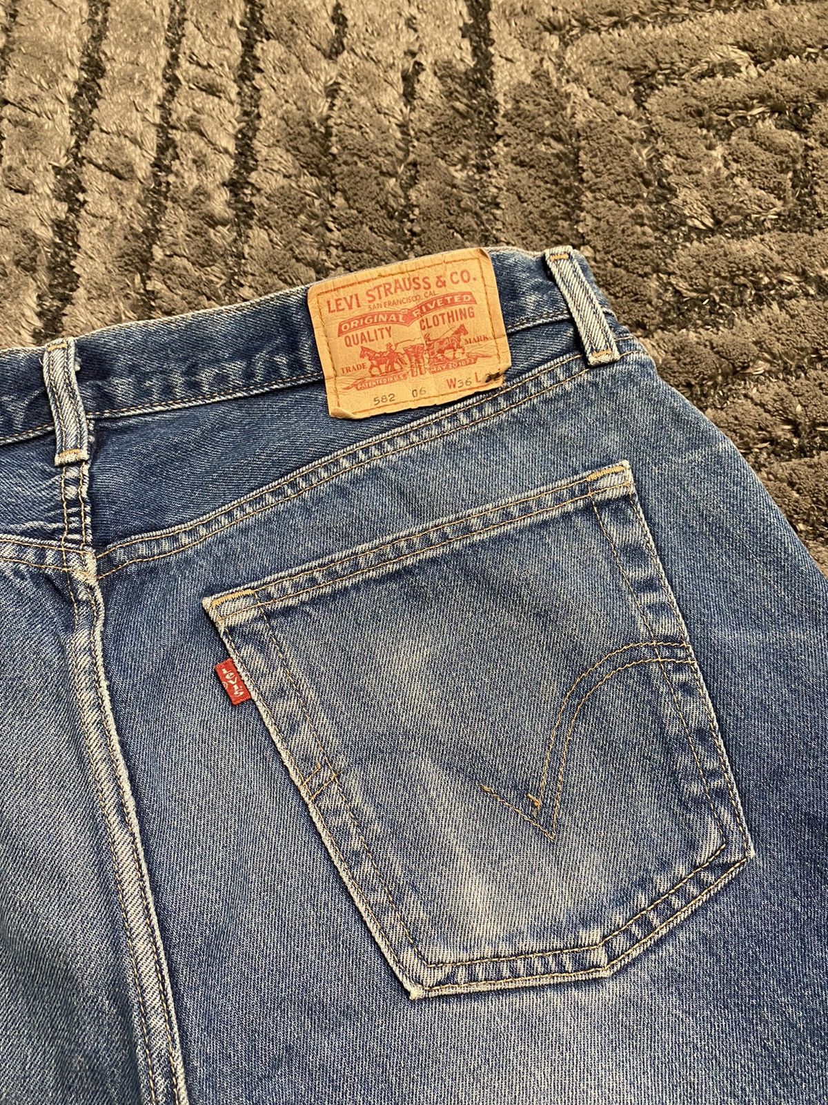 Levi's Vintage Blue Levi’s Straight Leg Jeans Trousers Basic 582 Size US 36 / EU 52 - 7 Thumbnail