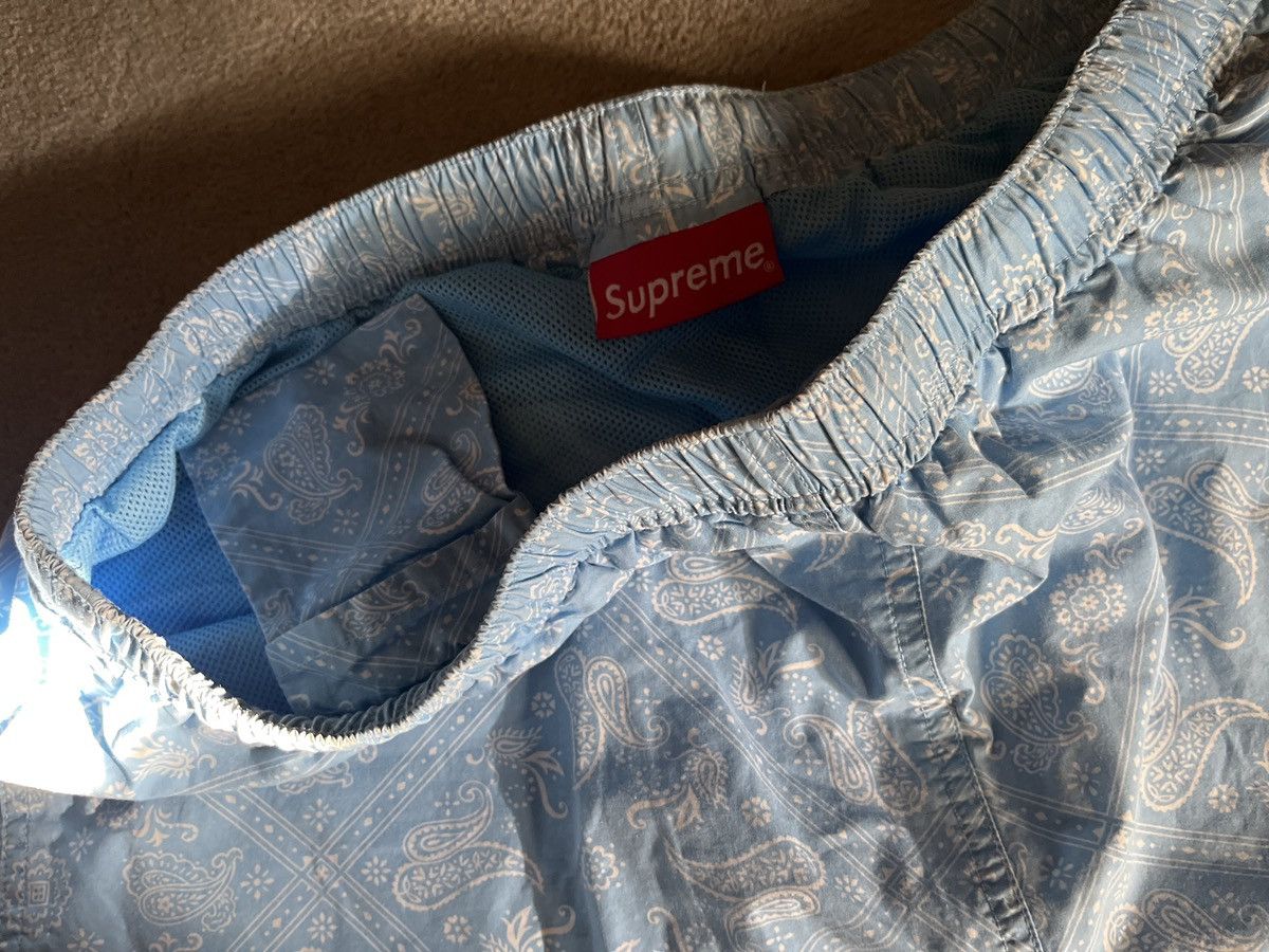 Supreme Blue bandanna supreme sweatpants Size US 32 / EU 48 - 3 Thumbnail