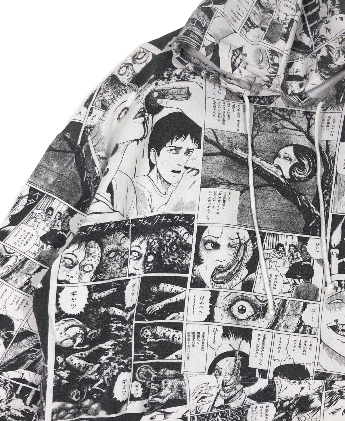 Japanese Brand JUNJI ITO’S COLLECTION FULL MANGA SCRIPT HORROR MASTERPIECE Size US XXL / EU 58 / 5 - 5 Thumbnail