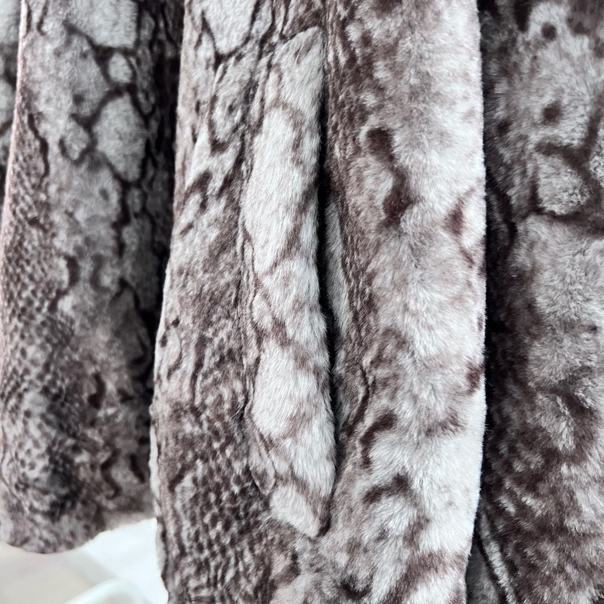 Other Fung Lan Opening Ceremony Snakeskin Faux Fur Zipped Hoodie Size US L / EU 52-54 / 3 - 4 Thumbnail