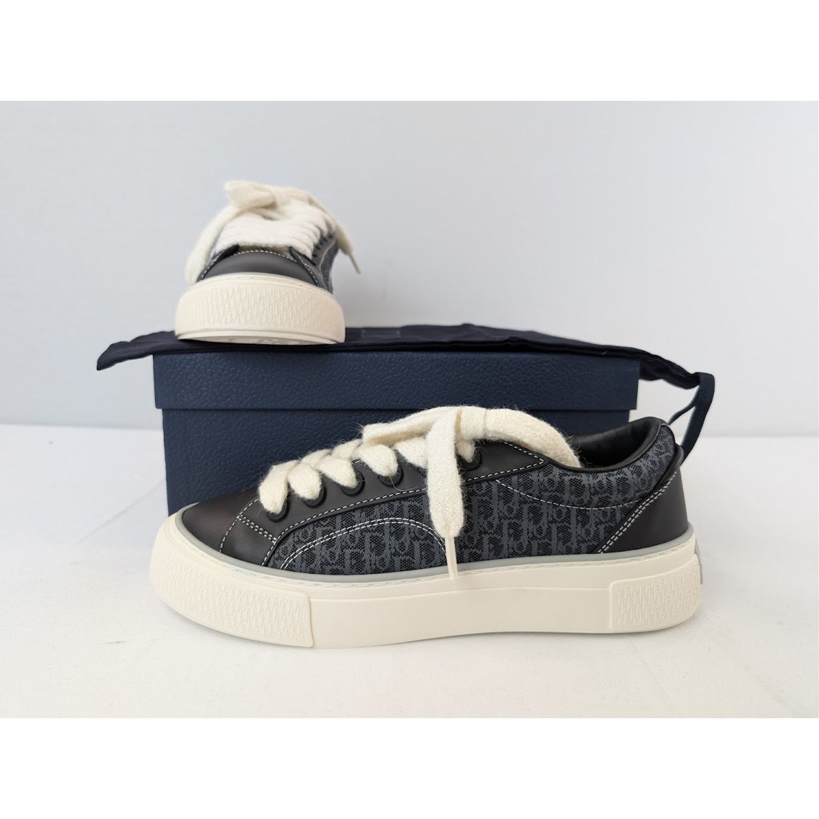 Dior o1rshd1 B33 Low-Top Sneakers in Black Size US 12 / EU 45 - 19 Thumbnail