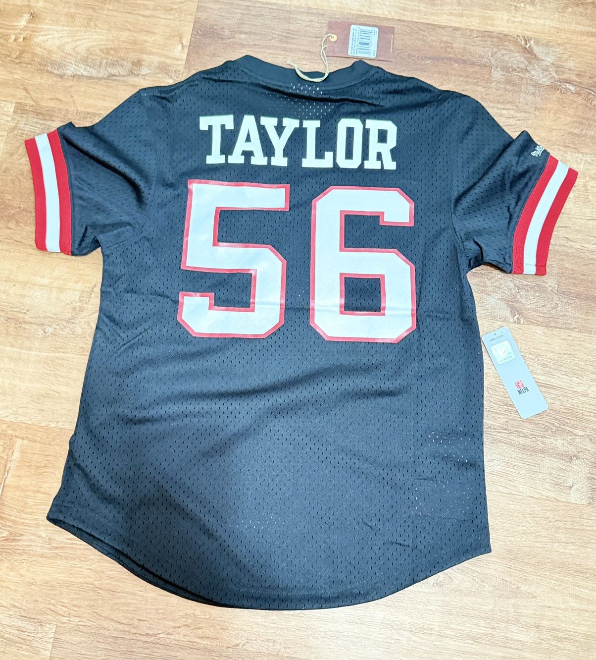 Mitchell & Ness Lawrence Taylor Mitchell & Ness Jersey Size US M / EU 48-50 / 2 - 6 Thumbnail