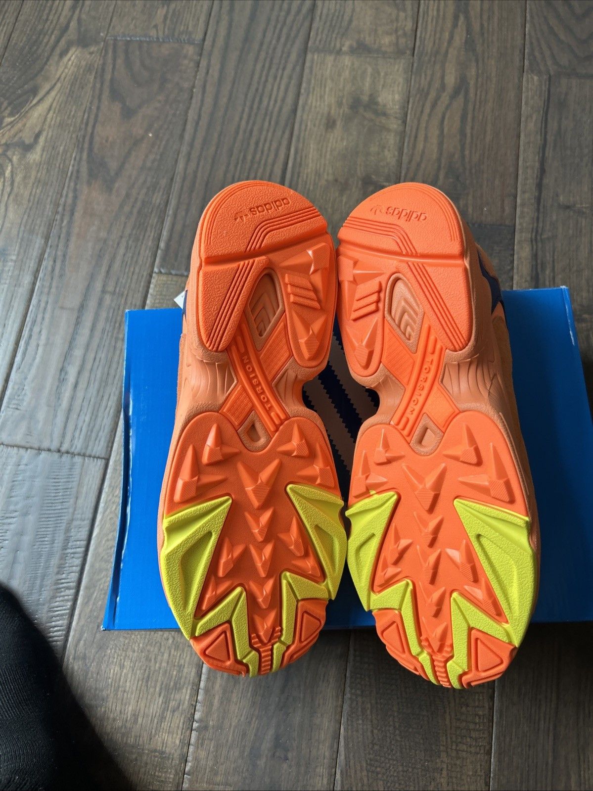 Adidas adidas Yung -1 Sneakers Men's Size 10.5 Size US 10.5 / EU 43-44 - 6 Thumbnail