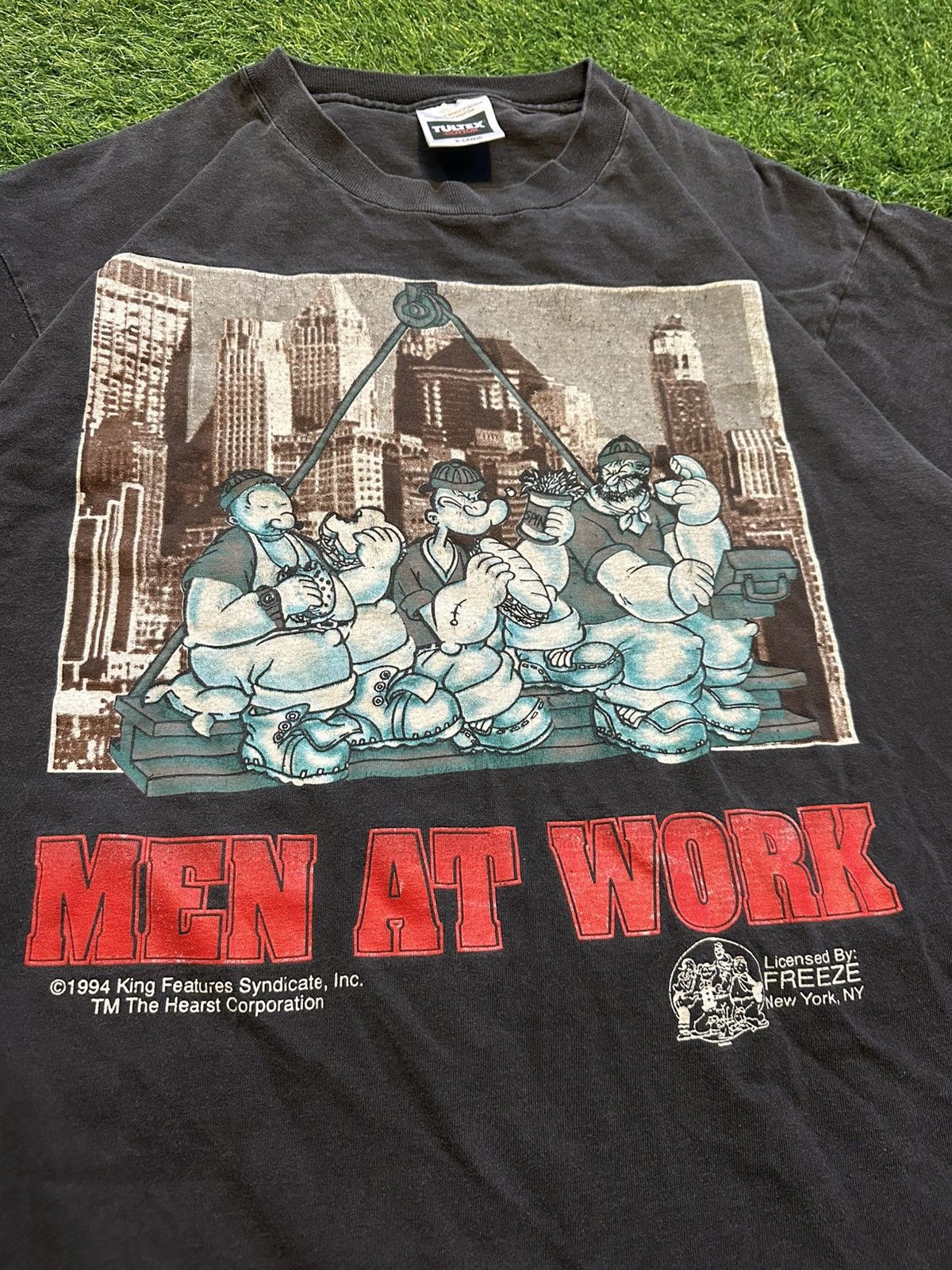 Band Tees × Tultex × Vintage Vintage 1990s Popeye Men At Work tshirt Size US XL / EU 56 / 4 - 1 Thumbnail