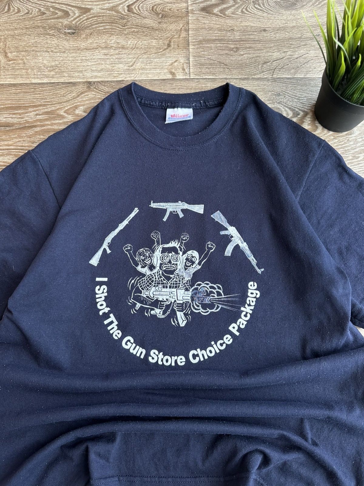 Band Tees 🔥 The Gun Store Las Vegas GTA Grand Theft Auto T Shirt Y2K Size US M / EU 48-50 / 2 - 4 Thumbnail