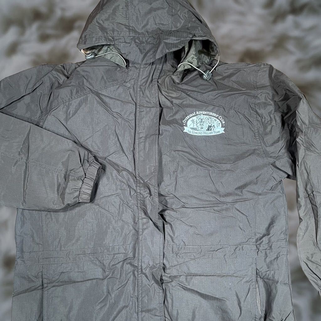 Olive Overseas Adventurer’s Club Windbreaker Hoodie Mens L Olive Green Full Zip Jacket Size US L / EU 52-54 / 3 - 1 Thumbnail
