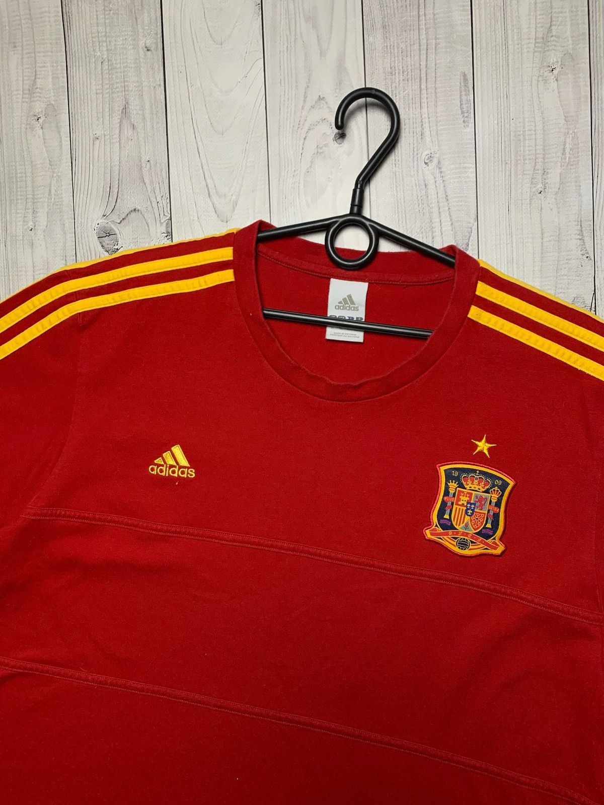 Adidas × Vintage Vintage adidas Spain soccer jersey red size Xl Size US XL / EU 56 / 4 - 3 Thumbnail