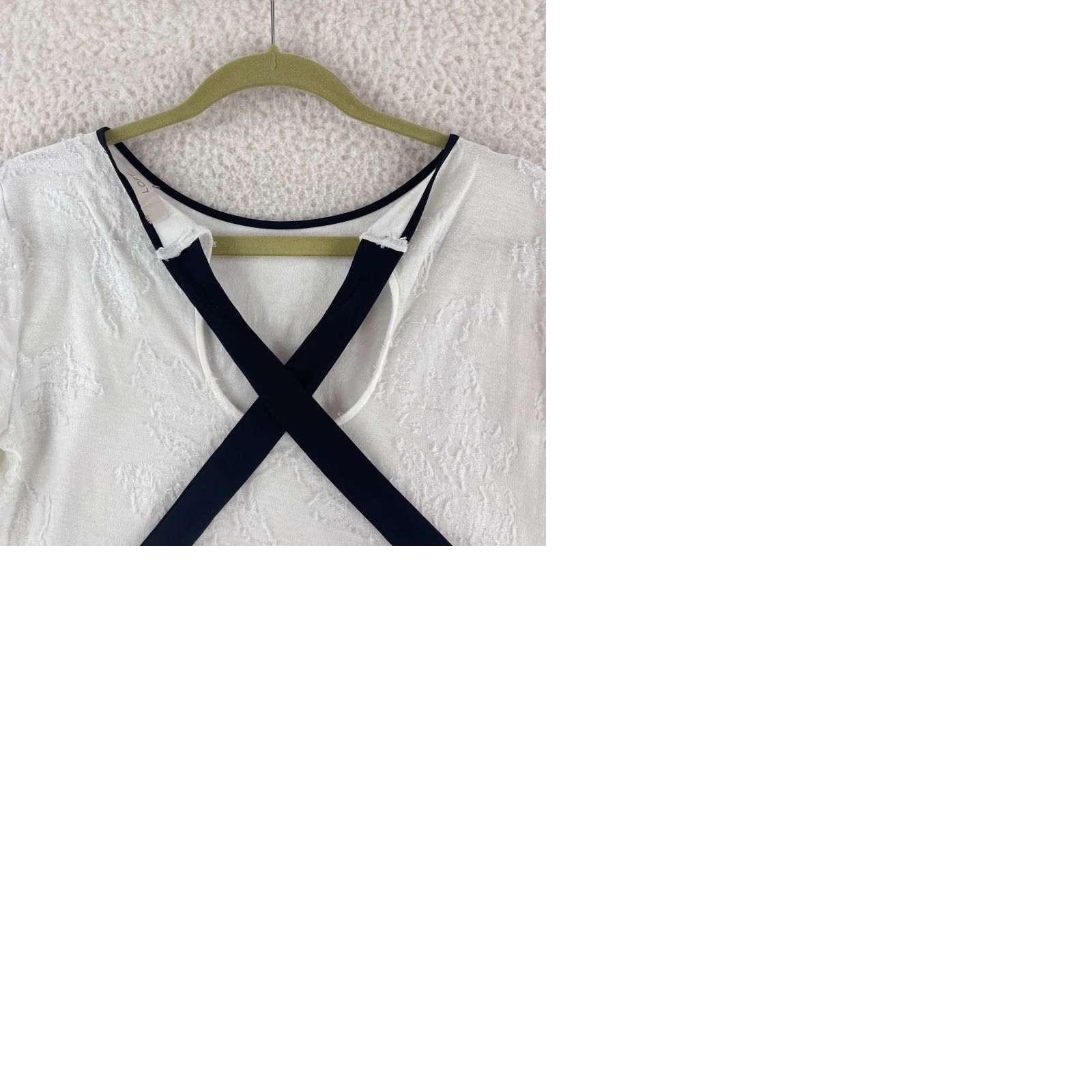 Loft LOFT White Textured Long Sleeve Pullover Shirt Womens Size Small Casual Shirt Size S / US 4 / IT 40 - 9 Thumbnail